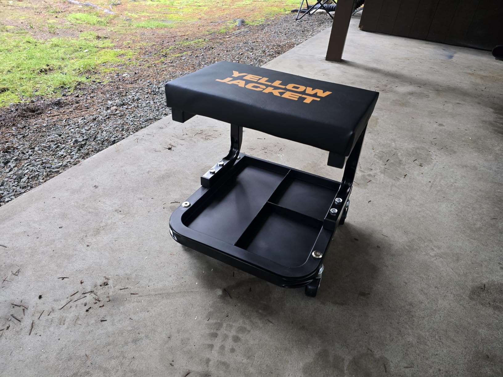 YELLOW JACKET Mechanic Rolling Stool 250 Lbs Capacity, Garage Stool on Wheels with Tool Tray Storage customer photo 2