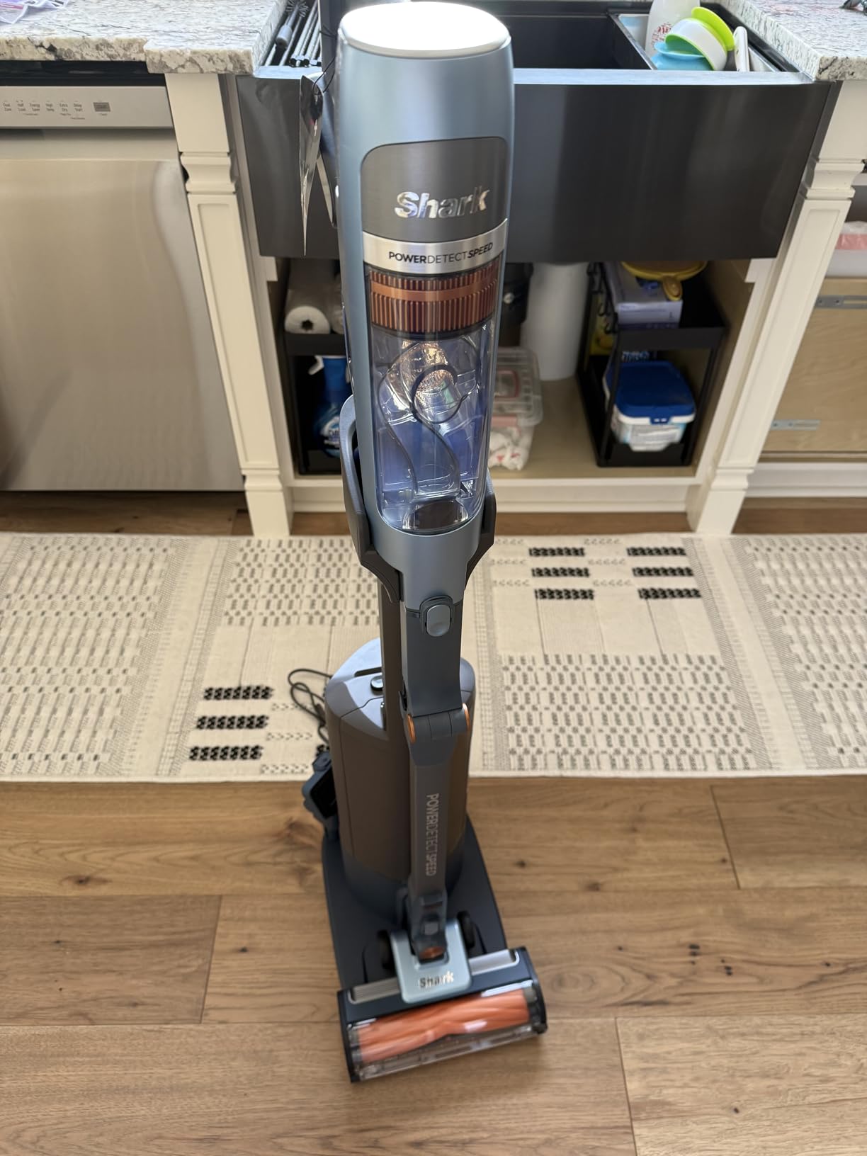 Shark PowerDetect Speed Clean & Empty | Cordless Stick Vacuum Cleaner with Auto-Empty | Lightweight & Rechargeable Handheld Vacuum | Carpet, Hard Floors & Pet Hair | 60-Min Runtime | Ice Blue | IA3241 customer photo 1
