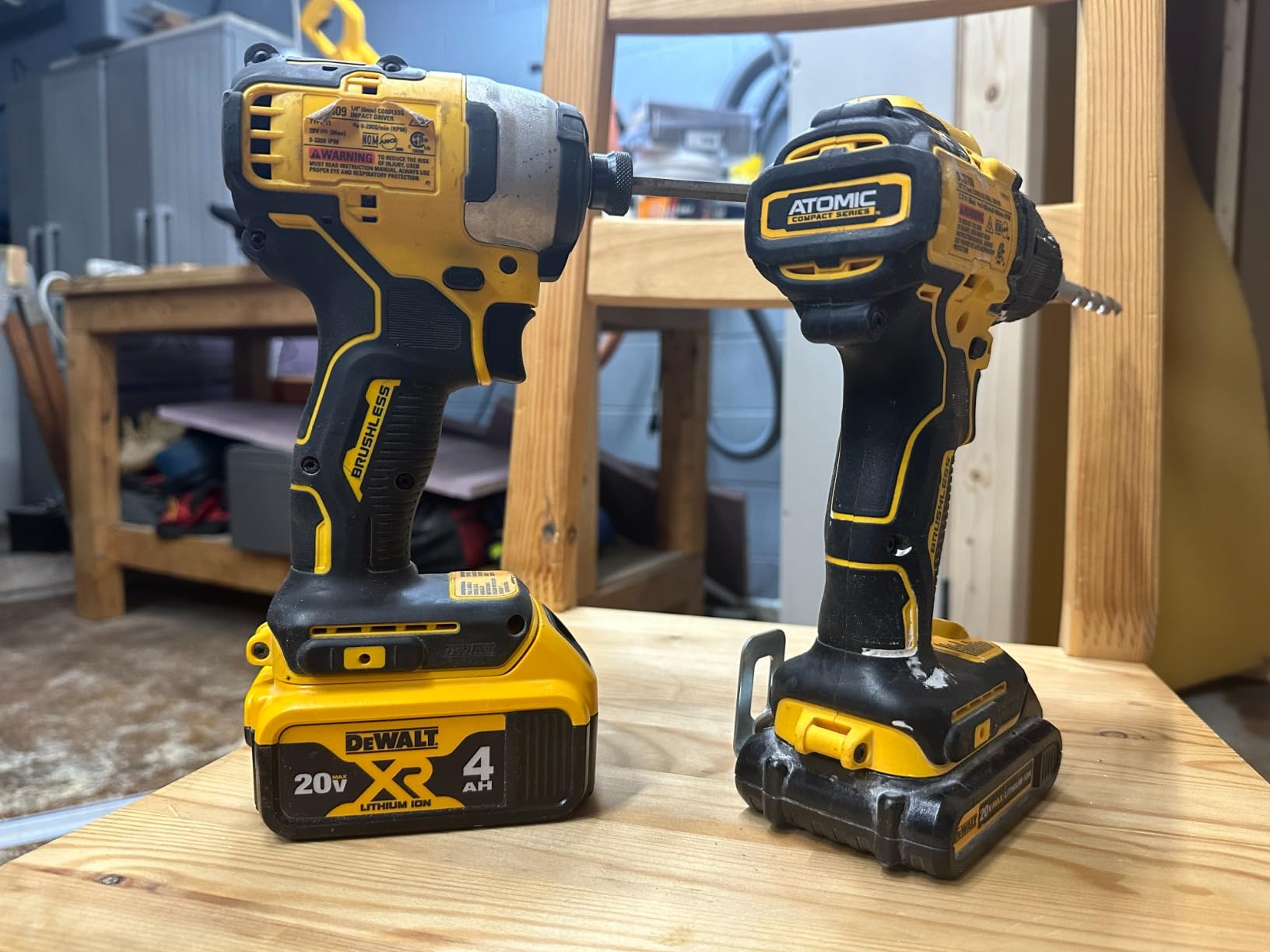 DEWALT 20V MAX* XR Battery, 4.0-Ah, 2-Pack (DCB204-2), Black customer photo 1