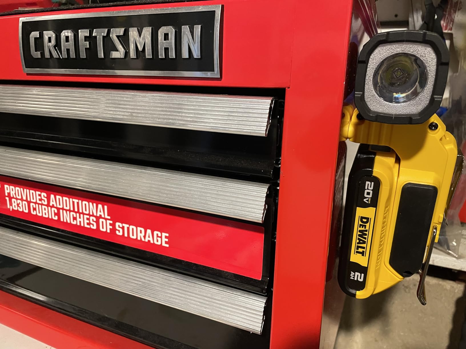 DEWALT 20V MAX Battery, Compact 2.0Ah (DCB203) customer photo 2