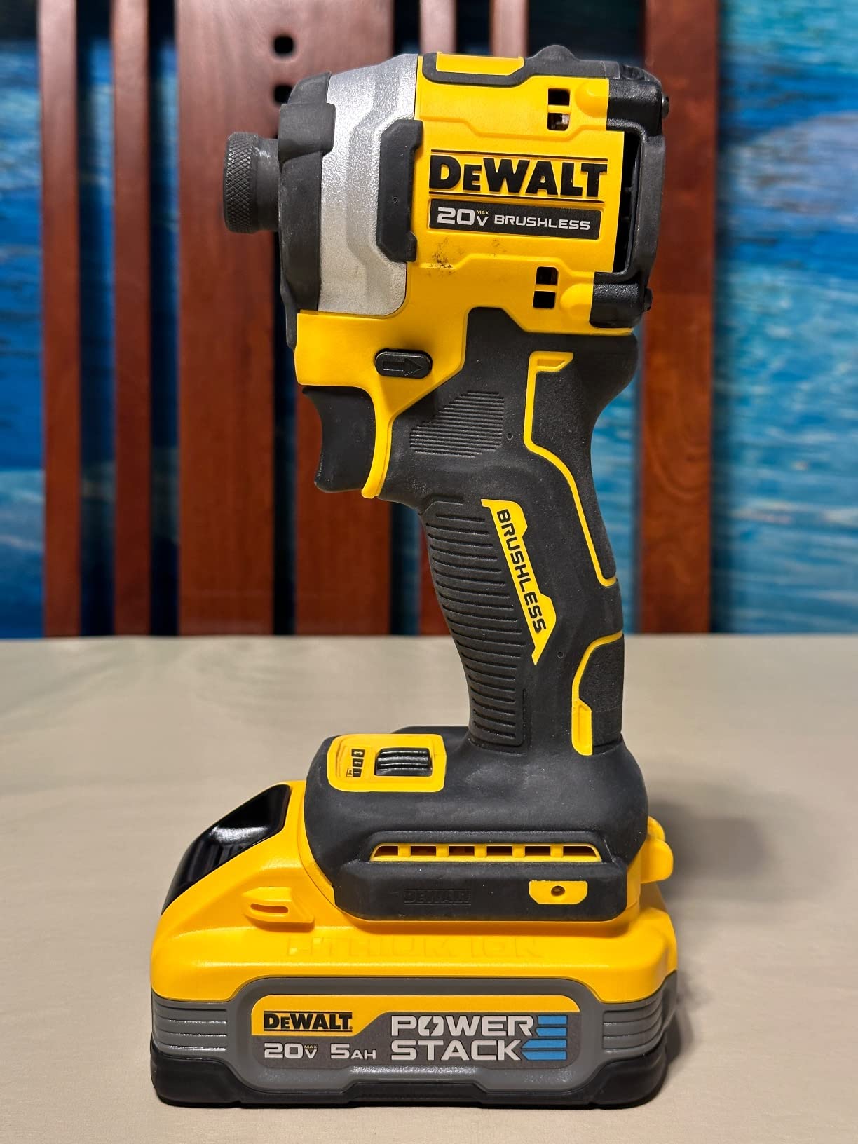 DEWALT 20V MAX 5 Ah Lithium Ion Battery 2-Pack (DCB205-2) customer photo 1