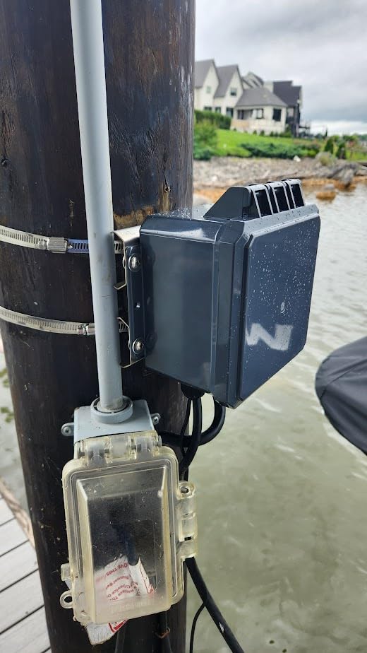 Boat Lift RF Remote Control System, 120VAC Single Phase, Capacitor Start (4-Wire) AC Motor Reversing with Limit switches customer photo 2