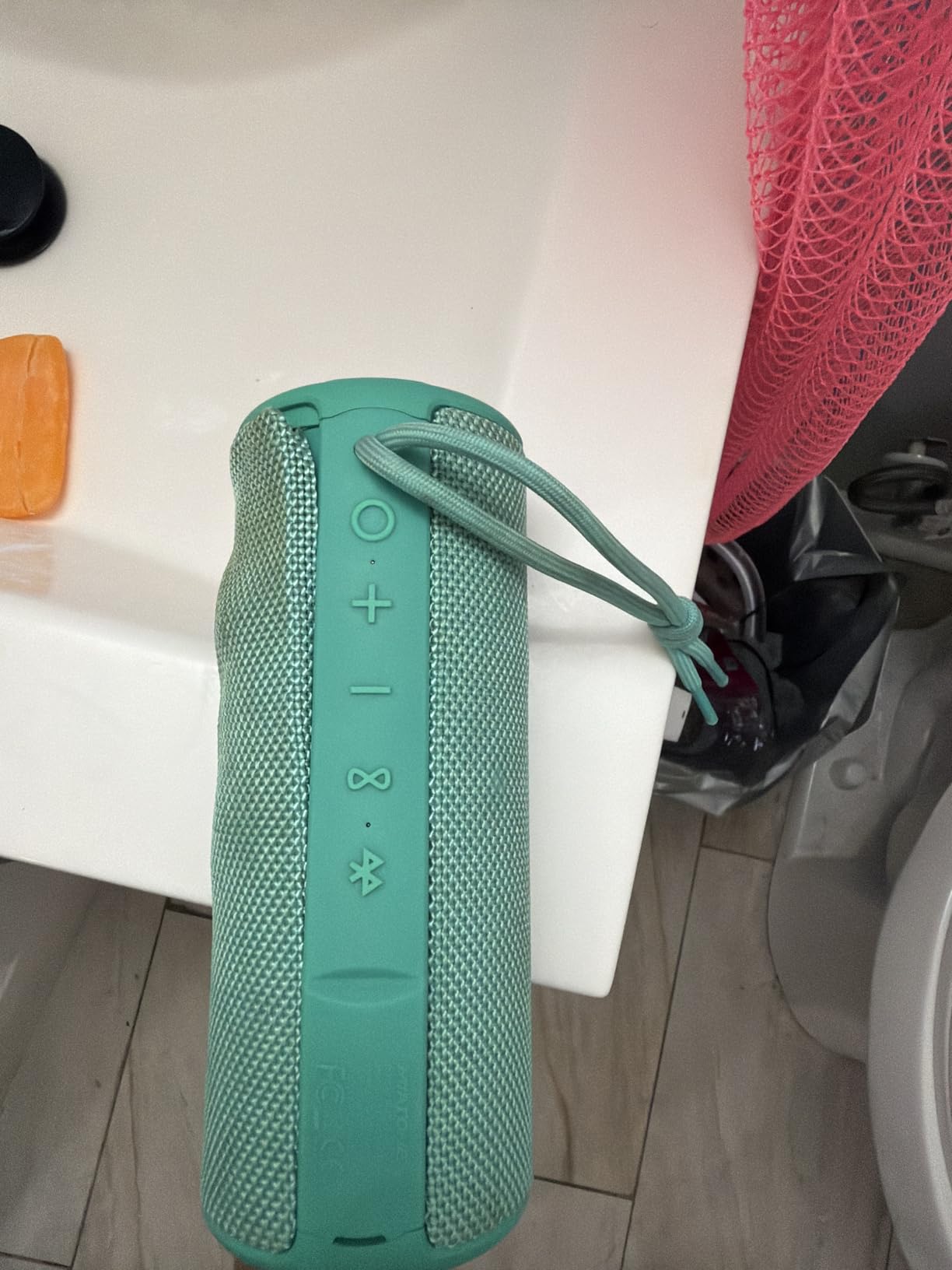 MIATONE Boombox Outdoor Portable Bluetooth Speaker Waterproof Wireless Speakers - Black customer photo 1