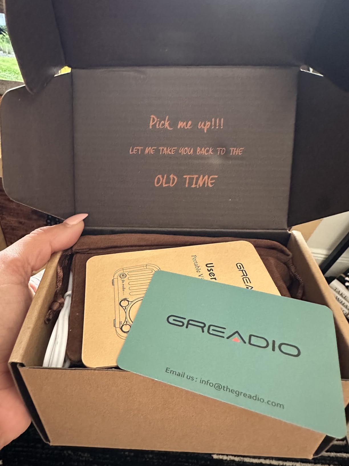 Vintage Radio Retro Bluetooth Speaker- Greadio Walnut Wooden FM Radio with Old Fashioned Classic Style, Strong Bass Enhancement, Loud Volume, Bluetooth Wireless Connection, TF Card & MP3 Player customer photo 1