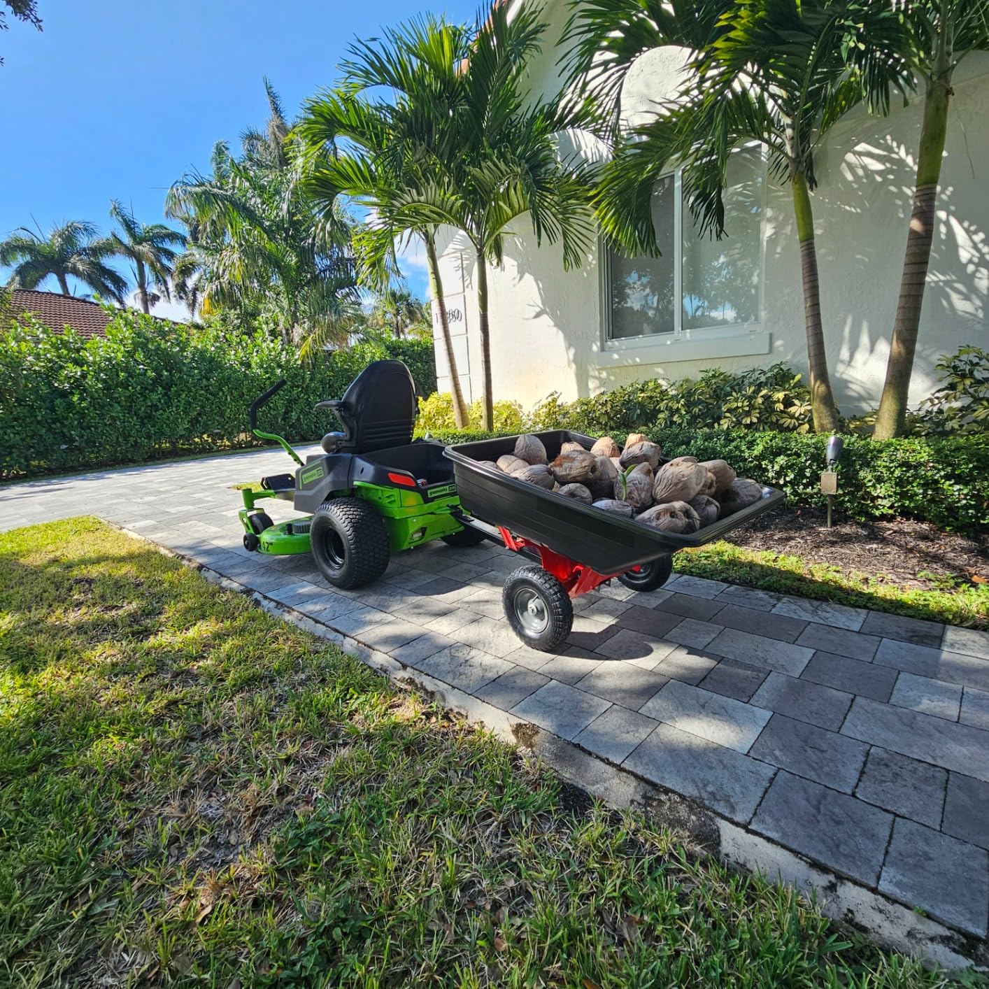 Craftsman Tow Poly Dump Cart for Lawn Tractors and ATVs, 350 lb Load Capacity, 10 Cu Ft customer photo 1