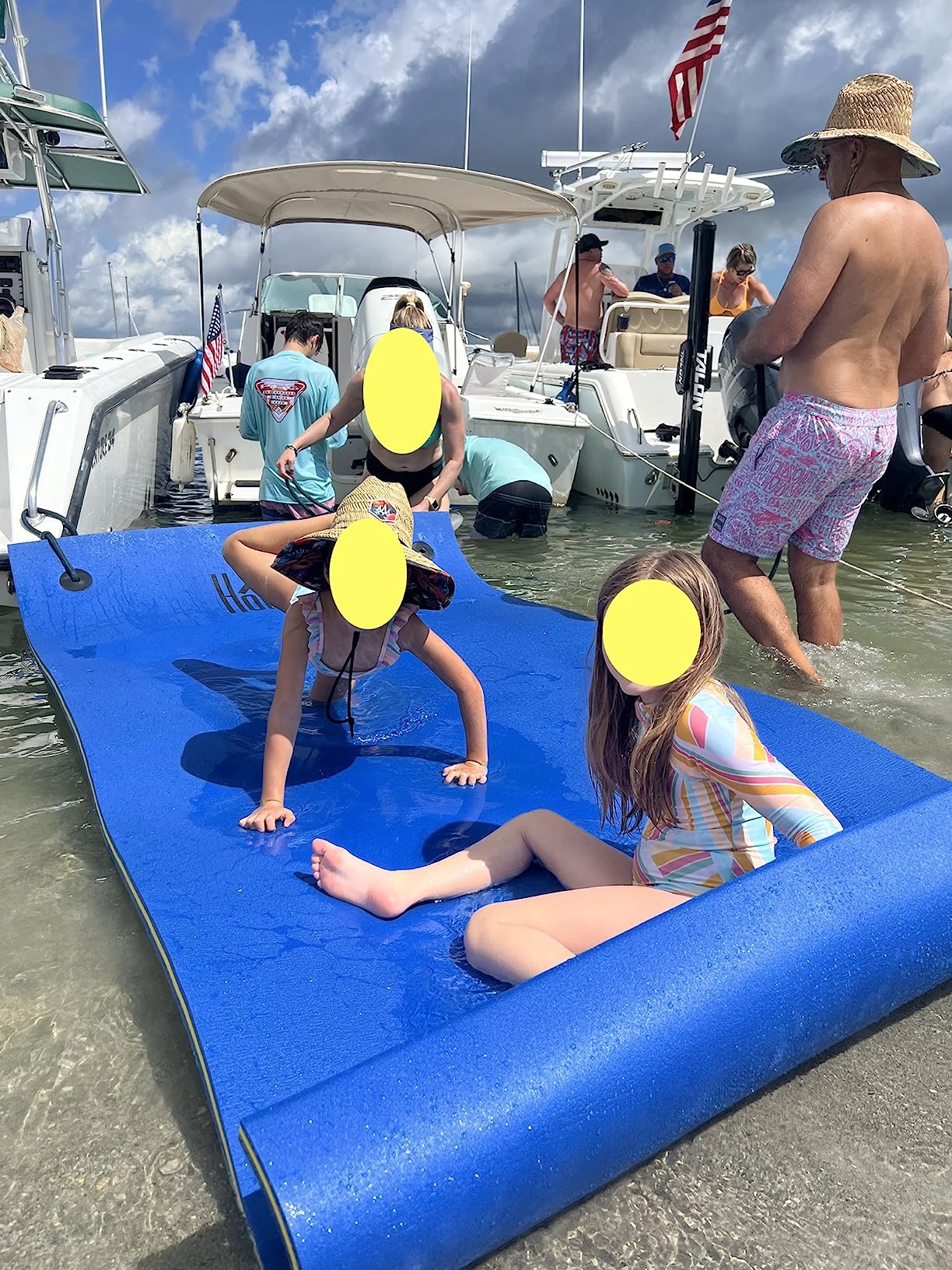 HOMCOM 10' x 5' Lily Pad Floating Mat, 3-Layer Floating Mat for Lake Portable Foam Raft for Family Recreation and Relaxing customer photo 1