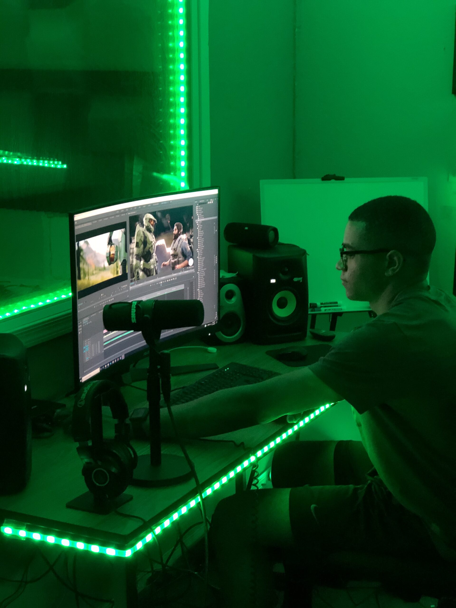 ASUS TUF 32 Inch Curved Gaming Monitor (VG32VQ1B) - QHD (2560 x 1440), 165Hz (Supports 144Hz), 1ms, Extreme Low Motion Blur, Speaker, FreeSync Premium, VESA Mountable customer photo 2
