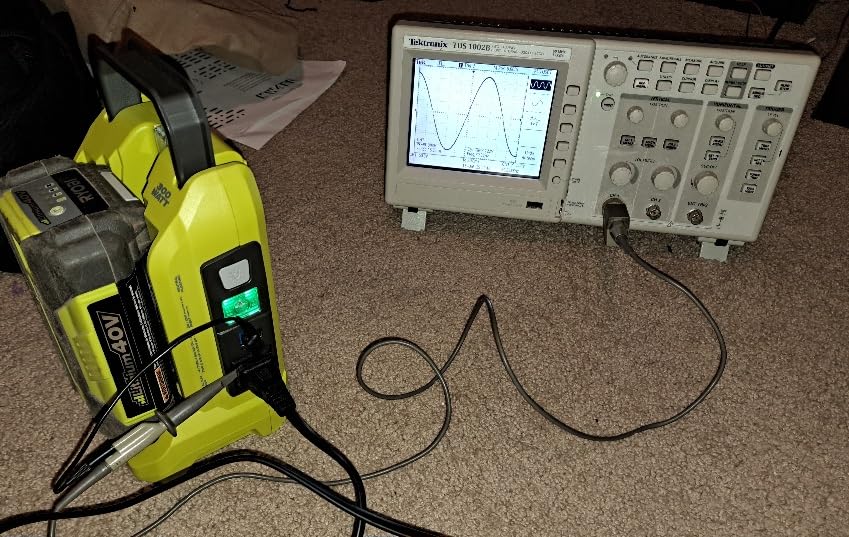 RYOBI RYi300BG 300-Watt Powered Inverter for 40-Volt Battery customer photo 1