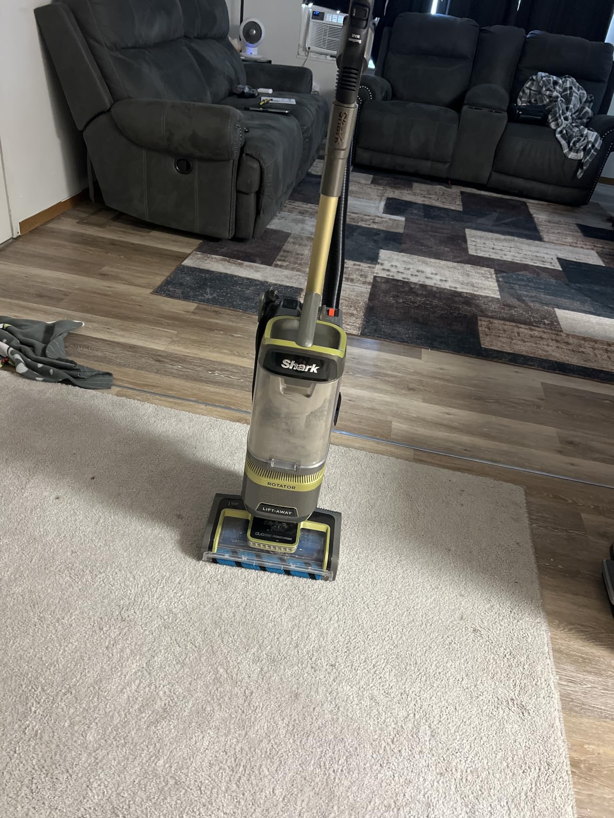 Shark | Upright Vacuum Cleaner for Home | Rotator Lift-Away | No Hair Wrap | HEPA Filter | Lightweight Bagless Vacuum for Pet Hair | LED Headlights For Carpets & Hardwood Floors | Silver | LA502 customer photo 2