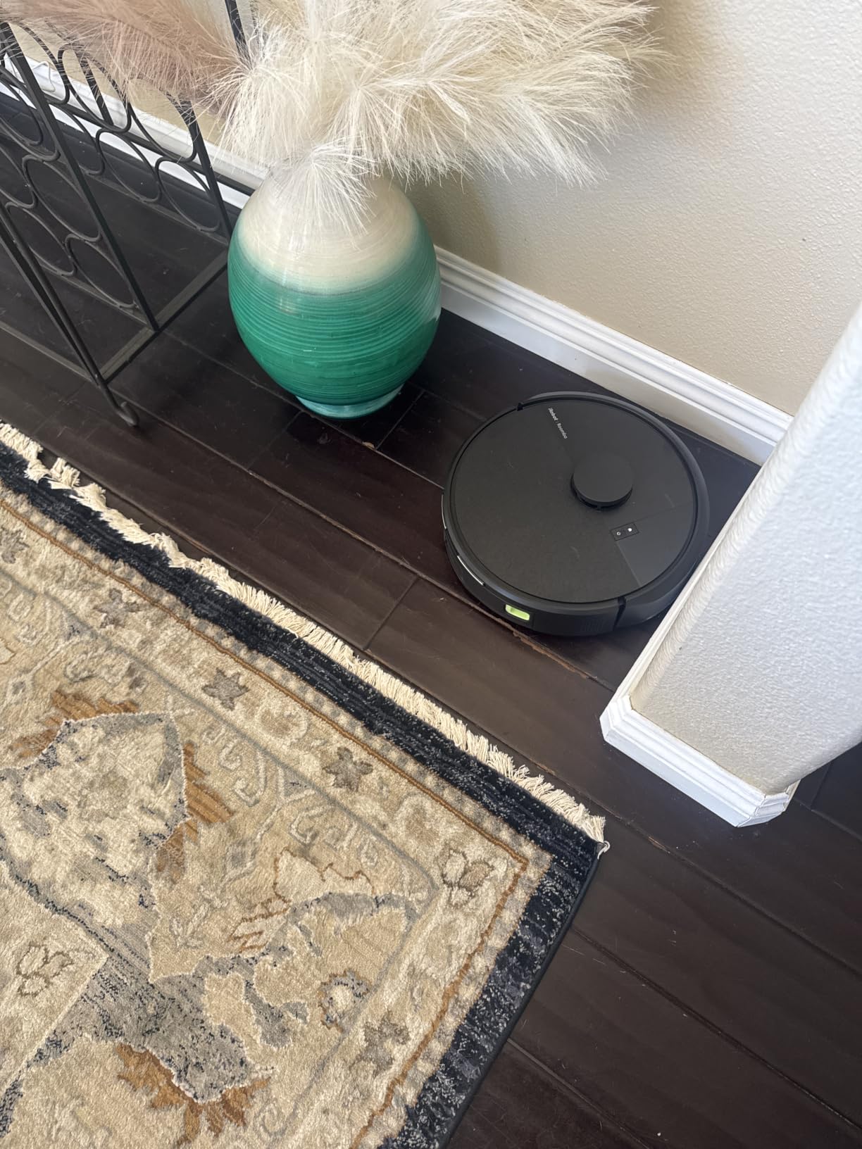 iRobot Roomba i3+ EVO (3550) Self-Emptying Robot Vacuum - Now Clean by Room with Smart Mapping, Empties Itself for Up to 60 Days, Works with Alexa, Ideal for Pet Hair, Carpets customer photo 1