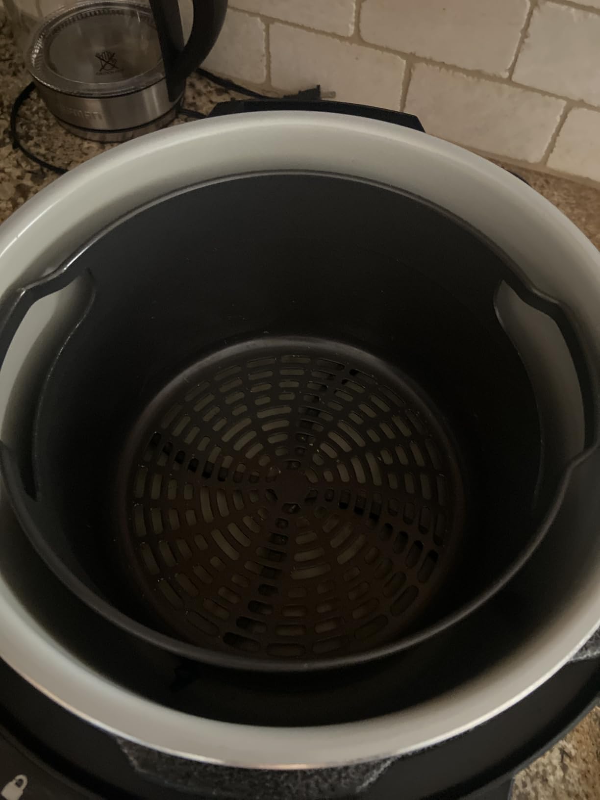 Ninja OS301/FD305CO Foodi 10-in-1 Pressure Cooker and Air Fryer with Nesting Broil Rack, 6.5-Quart (Renewed) customer photo 2