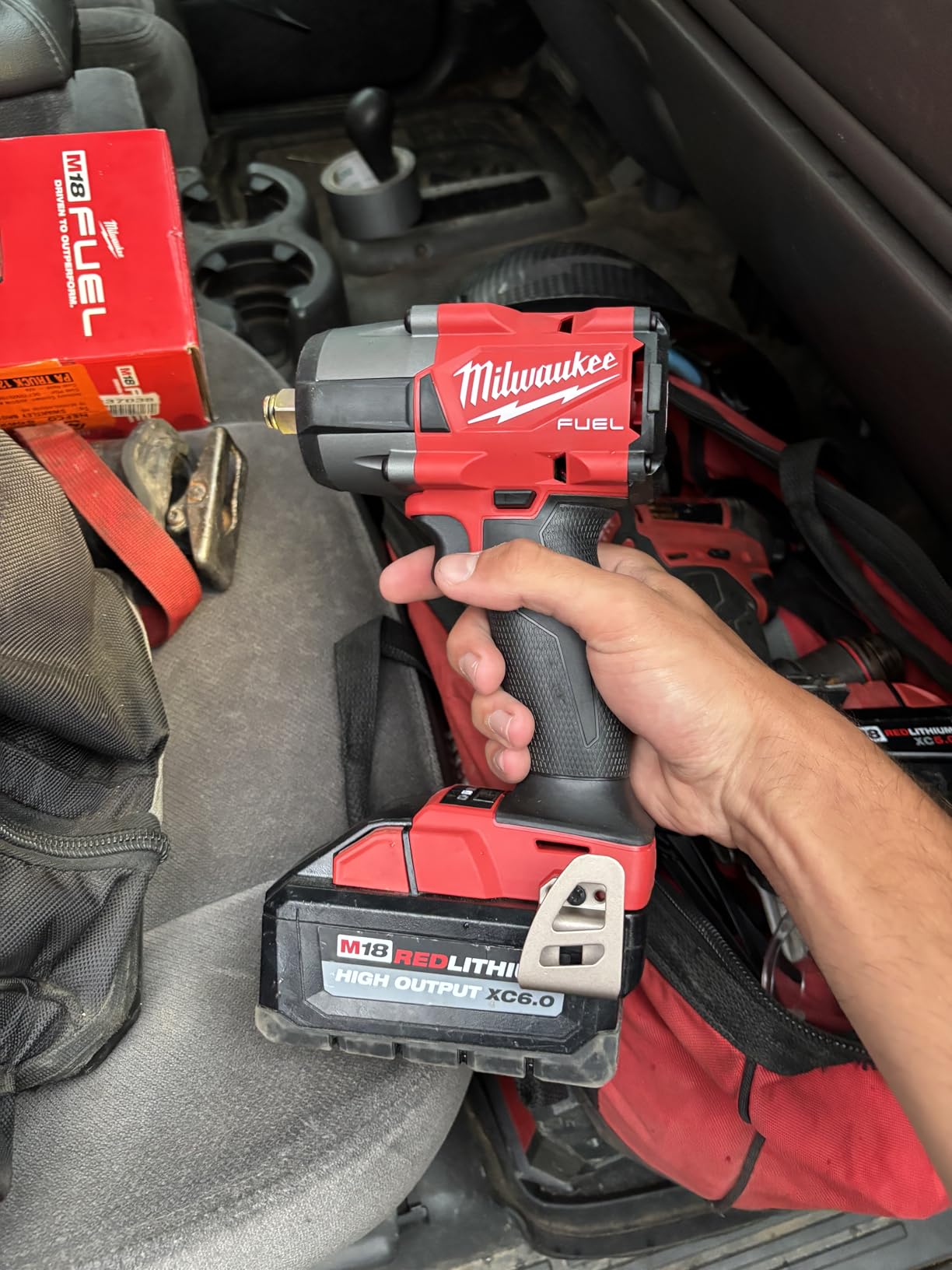 Milwaukee 2962-20 M18 18V Fuel 1/2 Mid-torque Impact Wrench with Friction Ring customer photo 2
