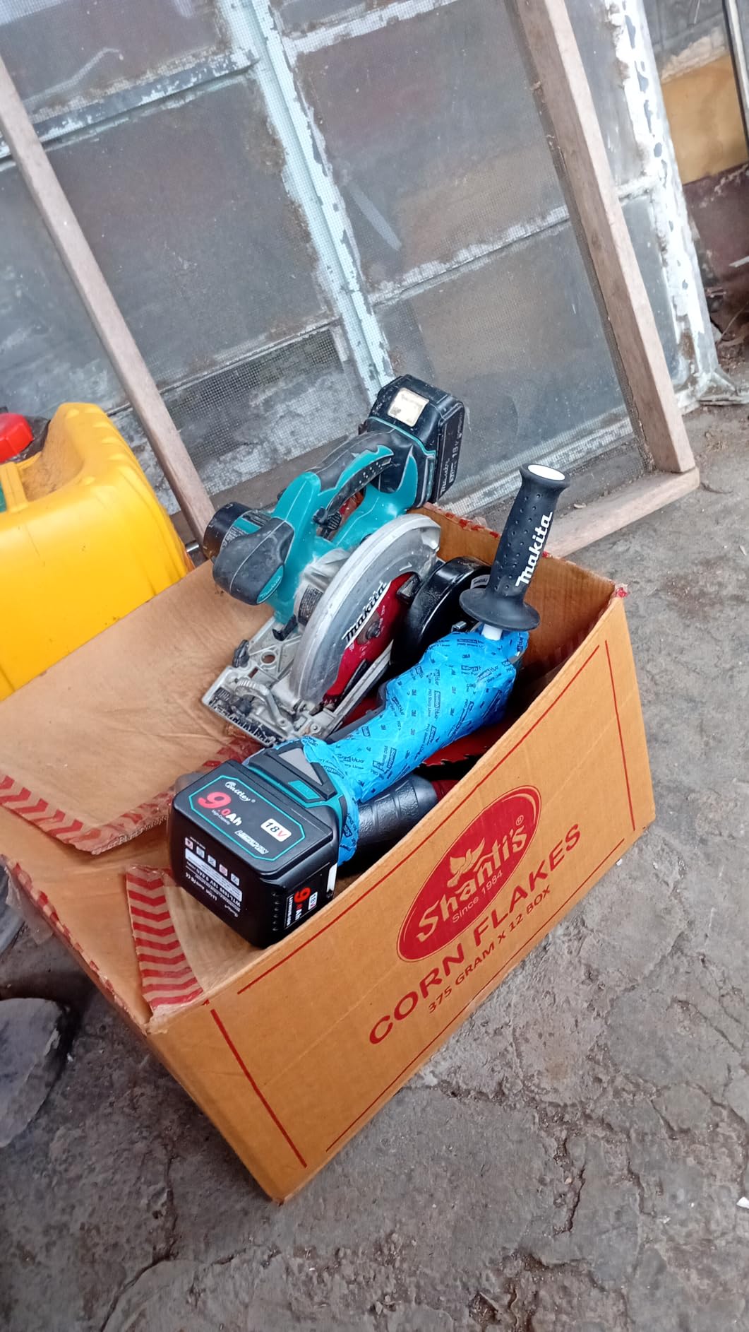 Makita XAG26Z 18V LXT Lithium-Ion Brushless Cordless 4-1/2
