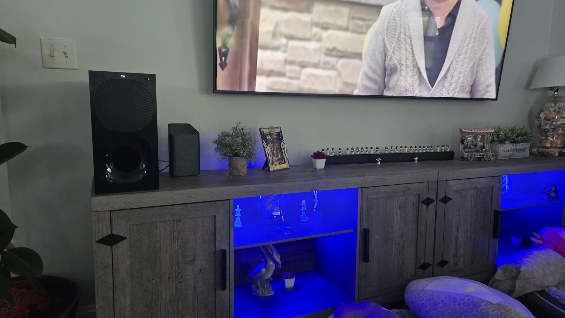 Sony HT-S40R 5.1ch Home Theater Soundbar System customer photo 2