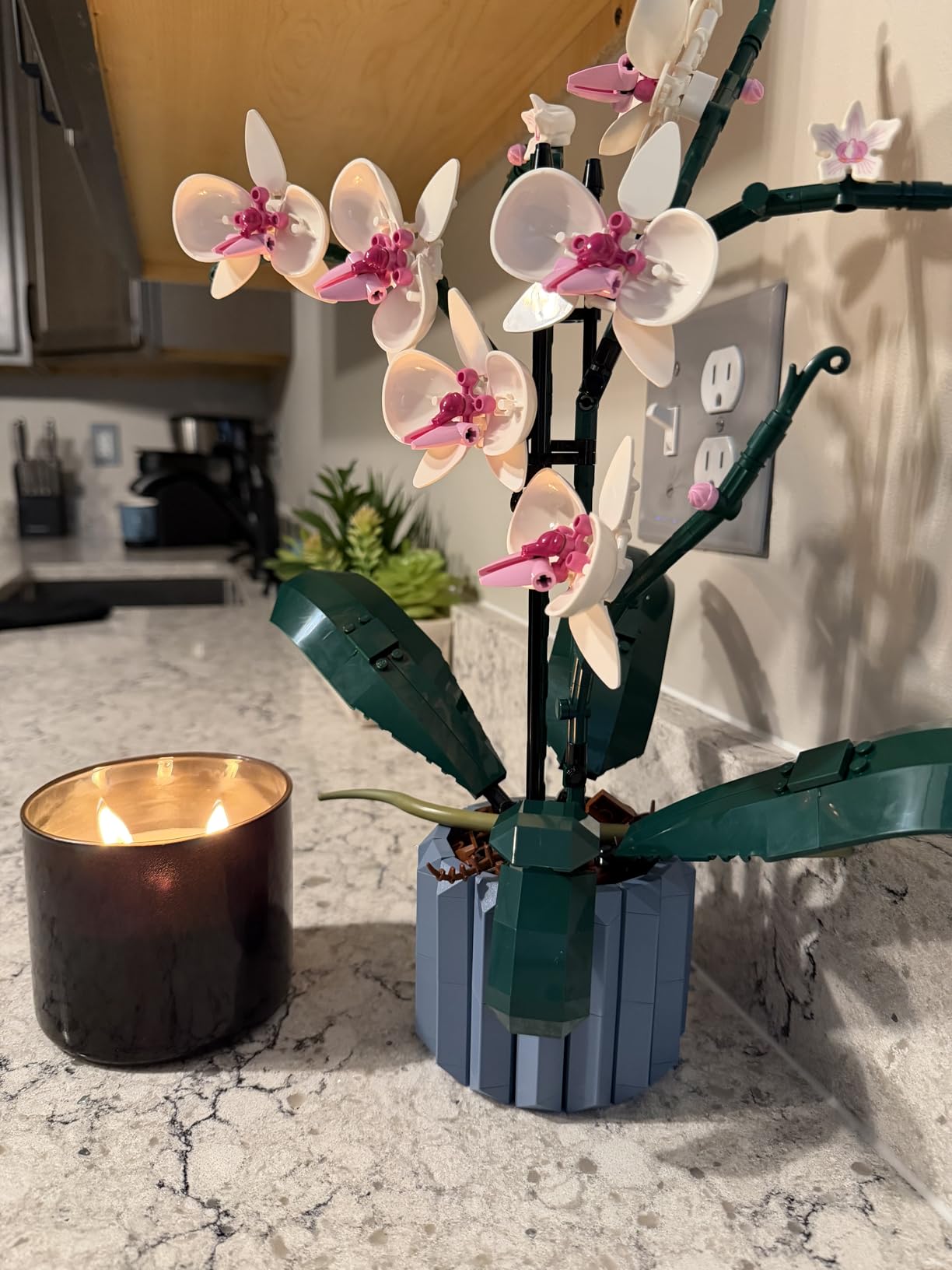 LEGO Botanicals Orchid - Artificial, Fake Indoor Flowers Building Set for Home, Kitchen, Desk Decoration, Adults Ages 18+ - Gift for Birthdays - 10311 customer photo 1