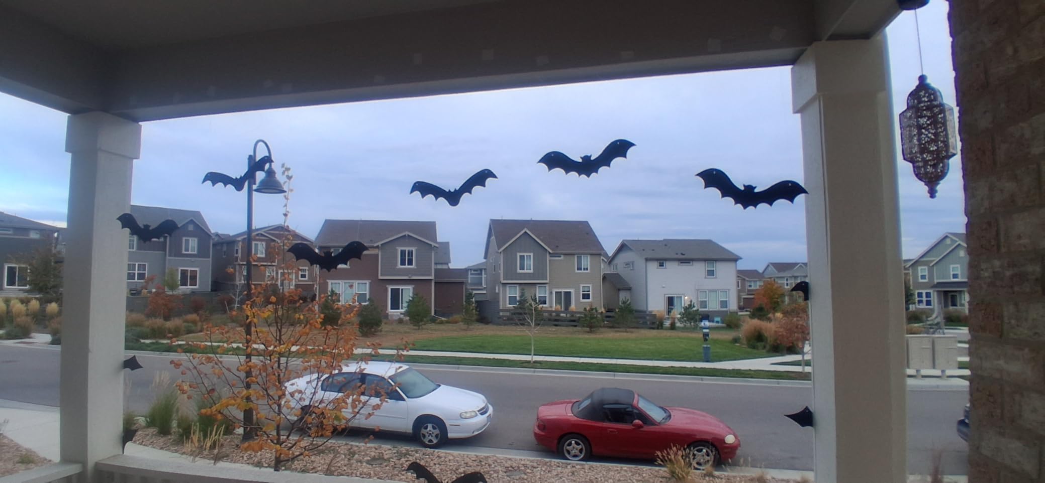 YUJUN Halloween Hanging Bats 12 Pieces 3D Realistic Scary Large Fake Black Hanging Flying Bat Spooky for Yard Sign Outdoor Indoor Lawn Decorations(3 Style) customer photo 1