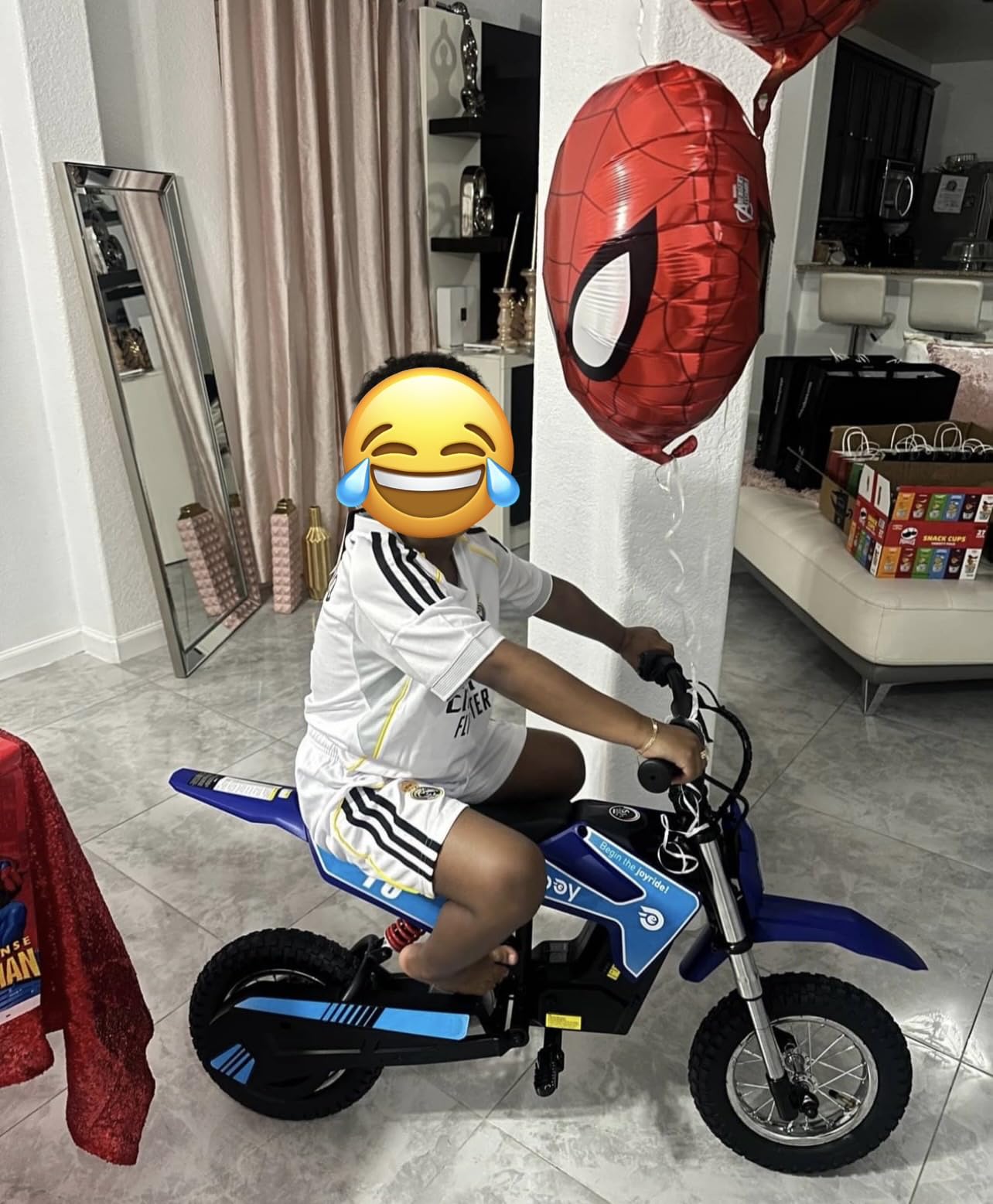 Hiboy DK1 36V Electric Dirt Bike, 300W Electric Motorcycle - Up to 15.5MPH & 13.7 Miles Long-Range, 3-Speed Modes Motorcycle for Kids Ages 3-10 customer photo 2