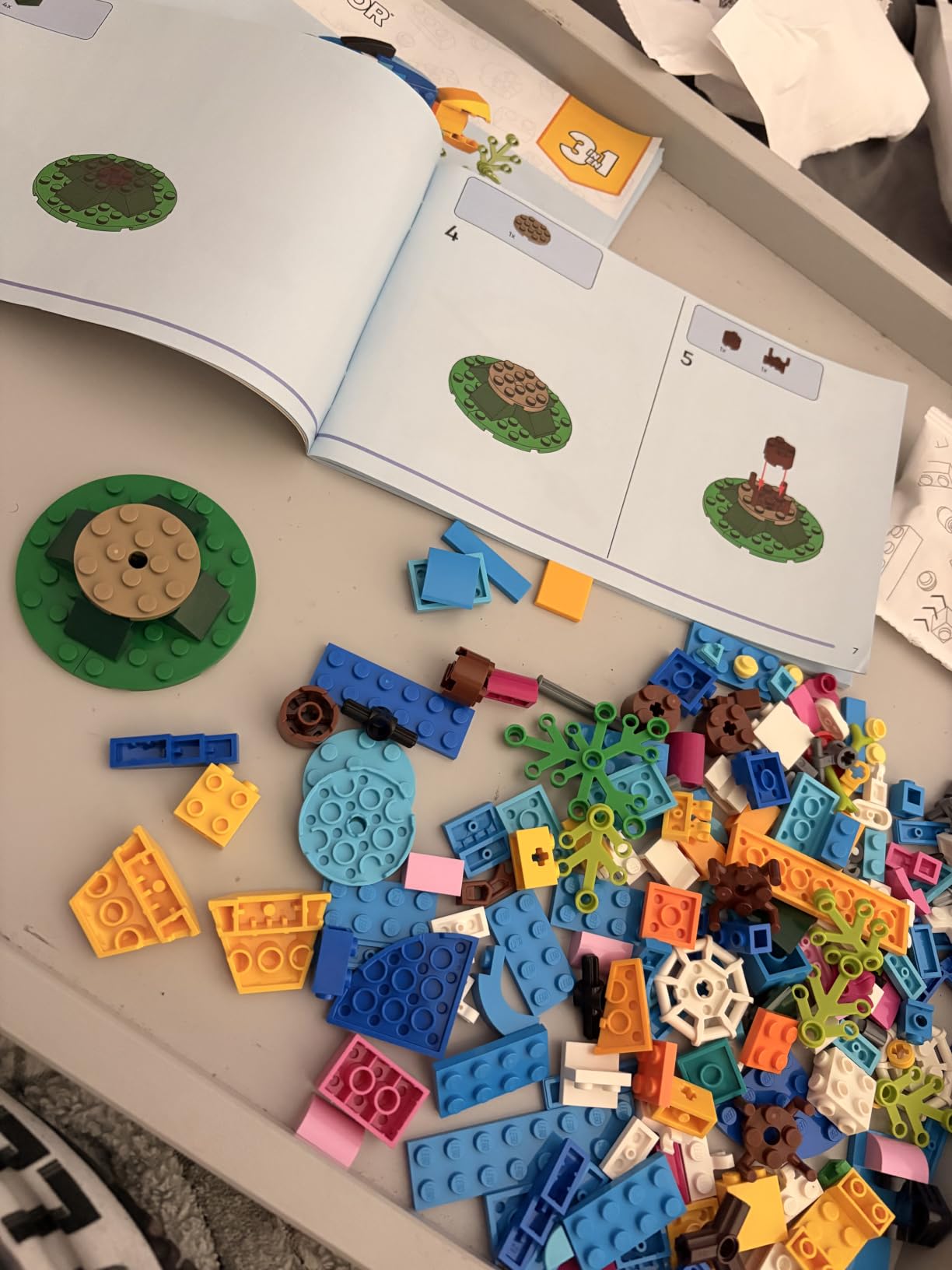 LEGO Creator 3 in 1 Exotic Parrot Building Toy Set, Transforms to 3 Different Animal Figures - from Colorful Parrot, to Swimming Fish, to Cute Frog, Creative Toys for Kids Ages 7 and Up, 31136 customer photo 2