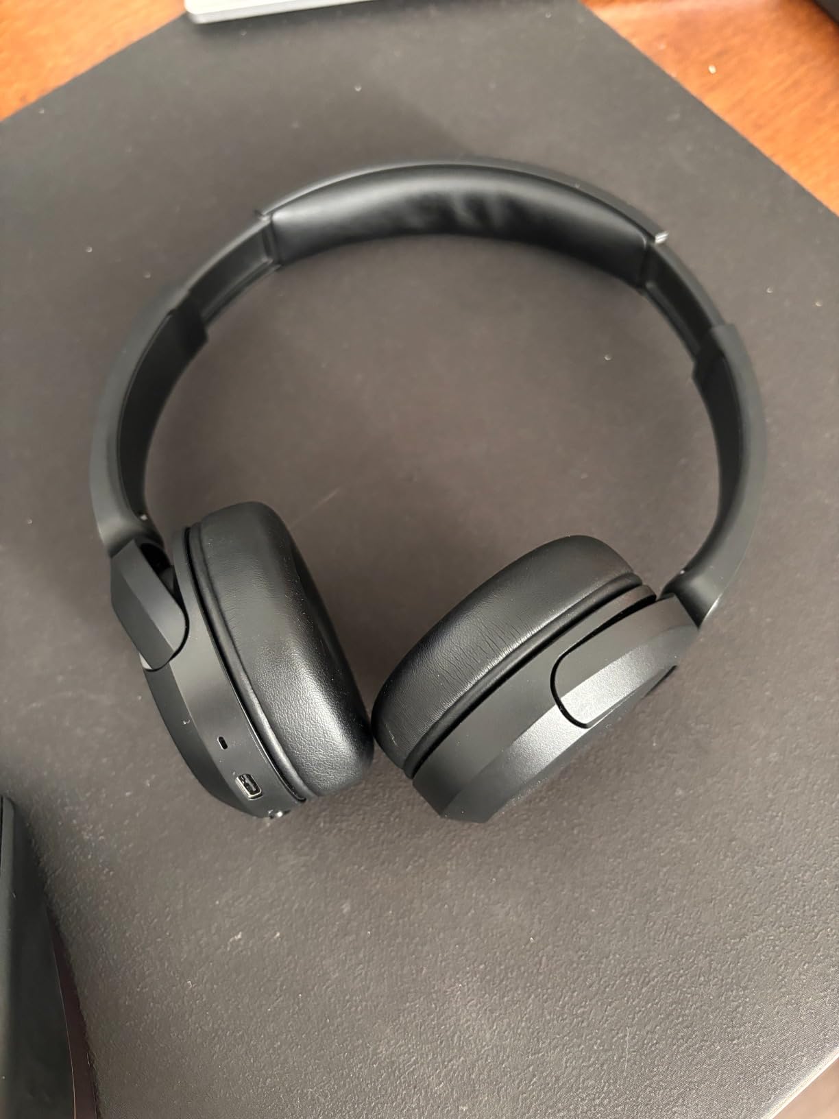 Sony WH-CH520 Wireless Headphones Bluetooth On-Ear Headset with Microphone and up to 50 Hours Battery Life with Quick Charging, Black customer photo 2