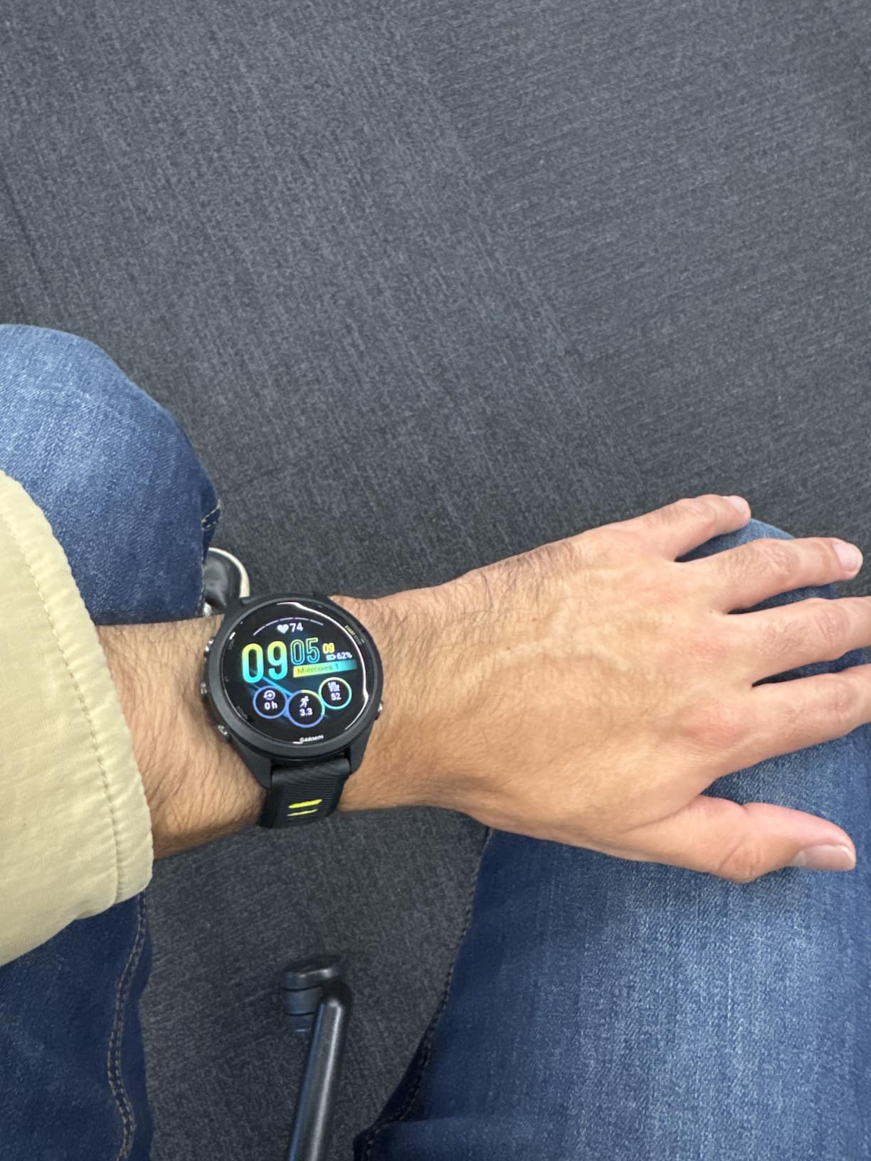 Garmin Forerunner 265 Running Smartwatch, Colorful AMOLED Display, Training Metrics and Recovery Insights, Black and Powder Gray customer photo 2