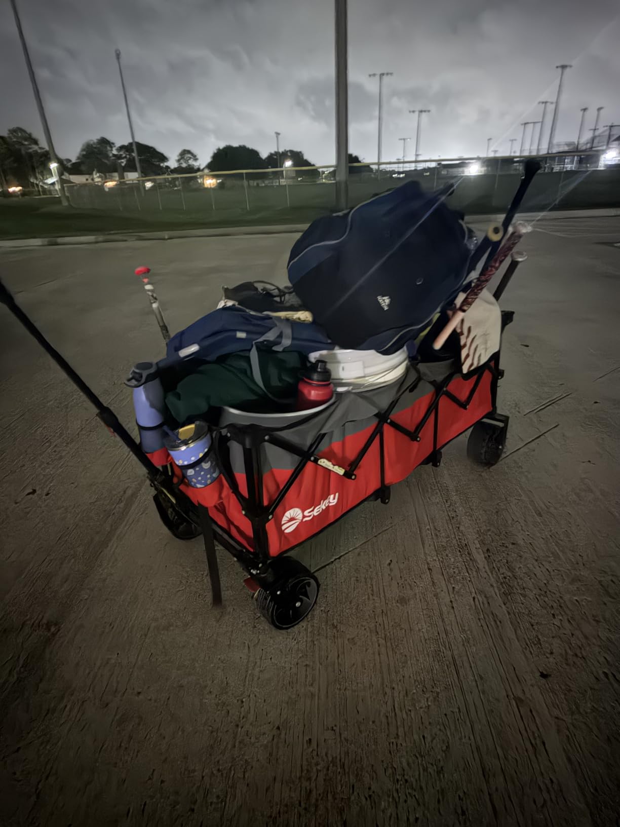 Sekey 48''L Collapsible Foldable Extended Wagon with 660lbs Weight Capacity, Heavy Duty 300L Folding Utility Garden Cart with Big All-Terrain Beach Wheels & Drink Holders, Black customer photo 2