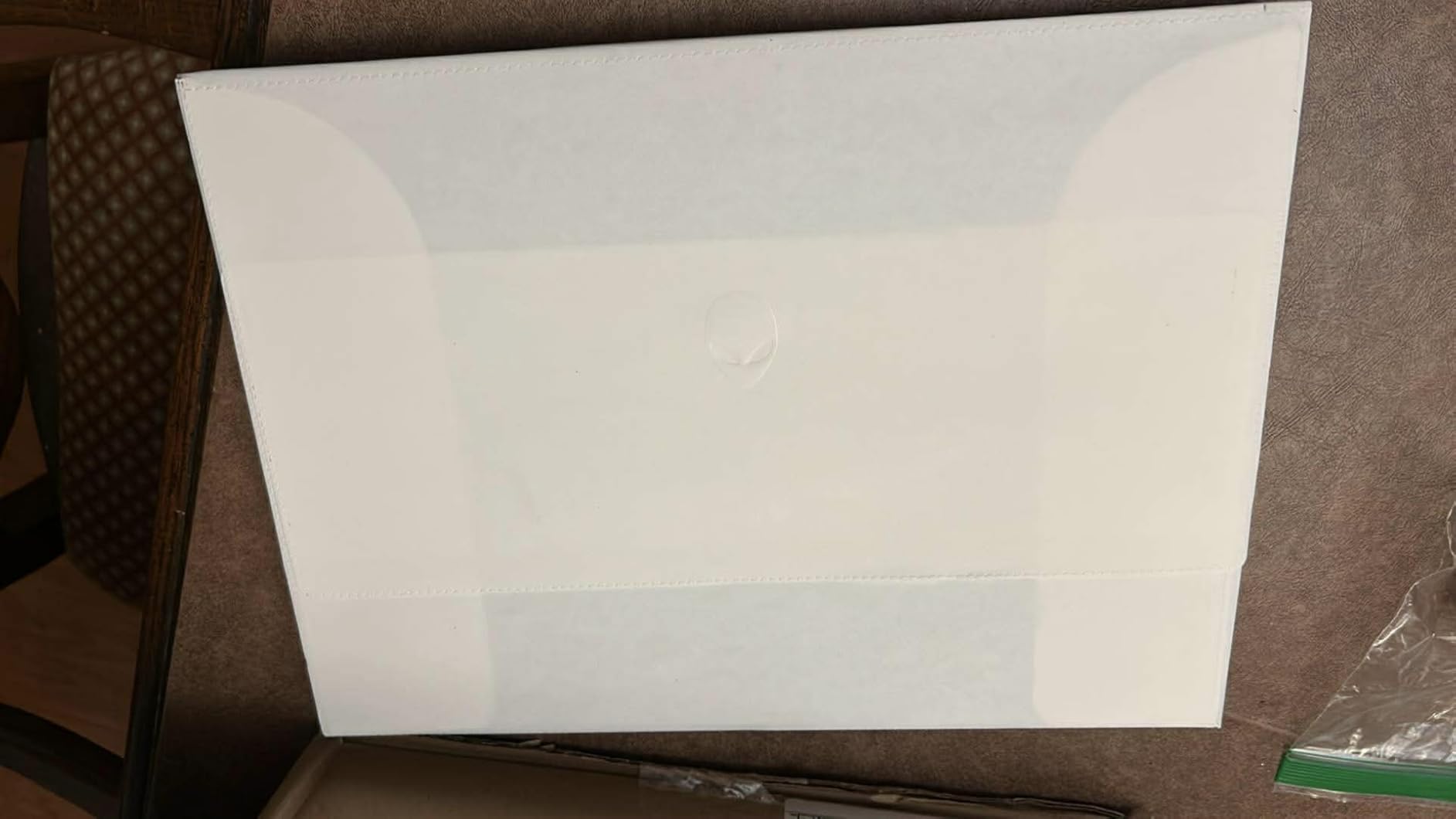 Alienware 16 Aurora Gaming Laptop AC16250-16 WQXGA 120Hz Display, Intel Core 7-240H Processor, 16GB DDR5 RAM, 1TB SSD, NVIDIA GeForce RTX 5050 8GB Graphics, Windows 11 Home, Onsite Service - Blue customer photo 1