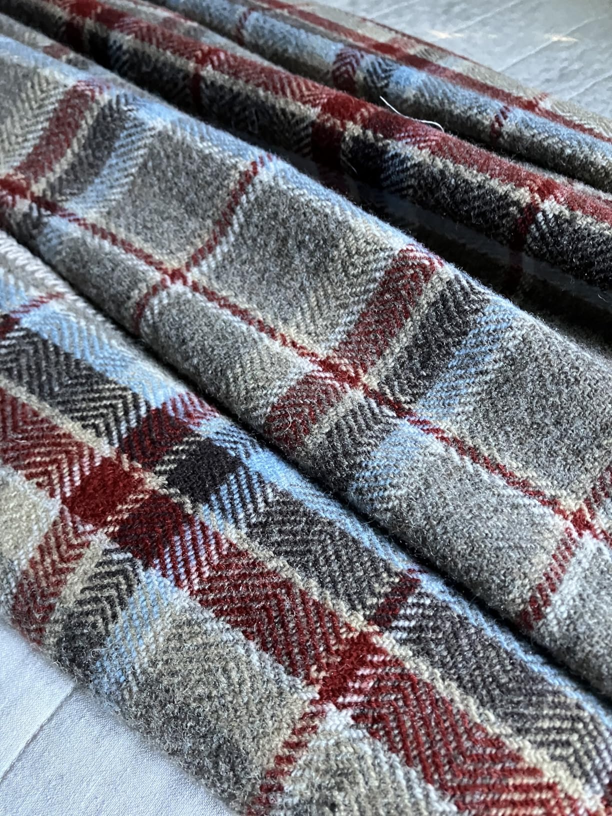 Pendleton Eco-Wise Easy Care 100% Wool Blanket, Responsibly Sourced, Heirloom Quality, Washable All Season Blanket, Full/Queen 90