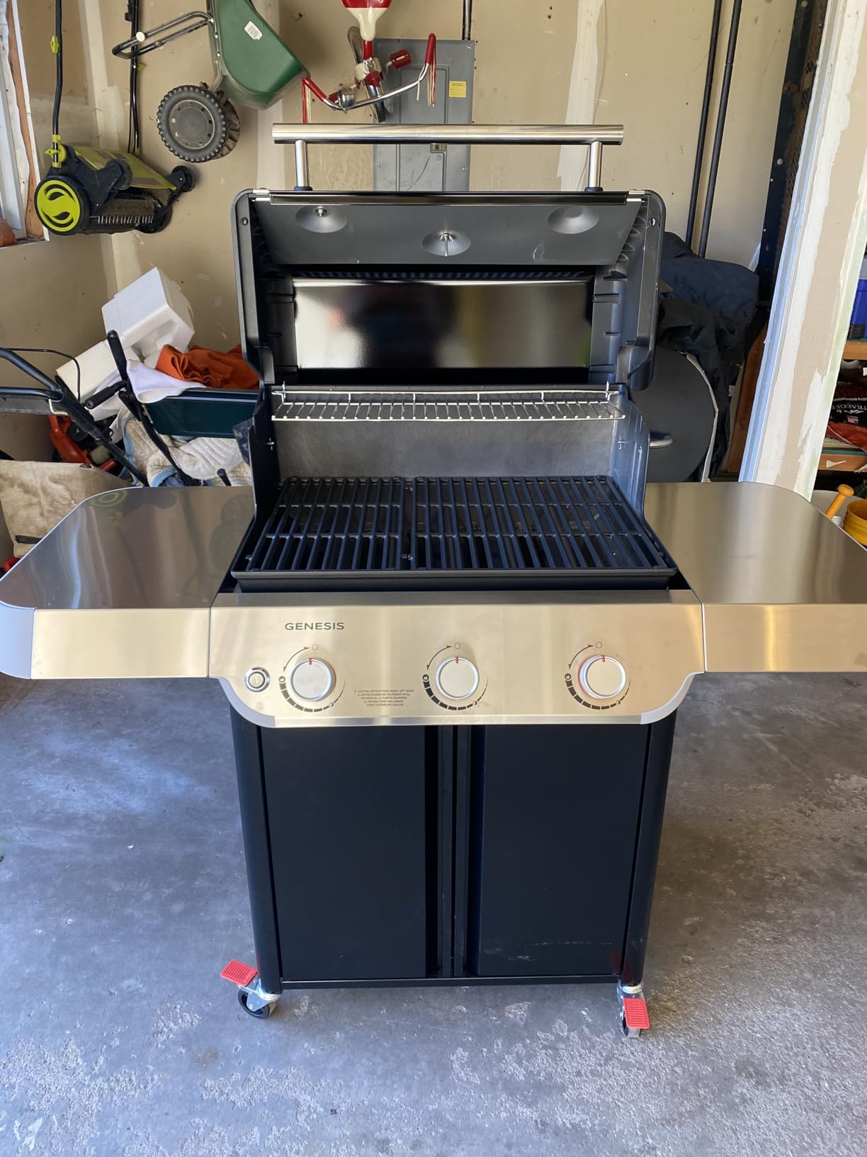 Weber Genesis E-315 Liquid Propane Gas Grill for Outdoor Cooking, 3 Burners, Black - Porcelain-Enameled Cast-Iron Grates, PureBlu Burners customer photo 2