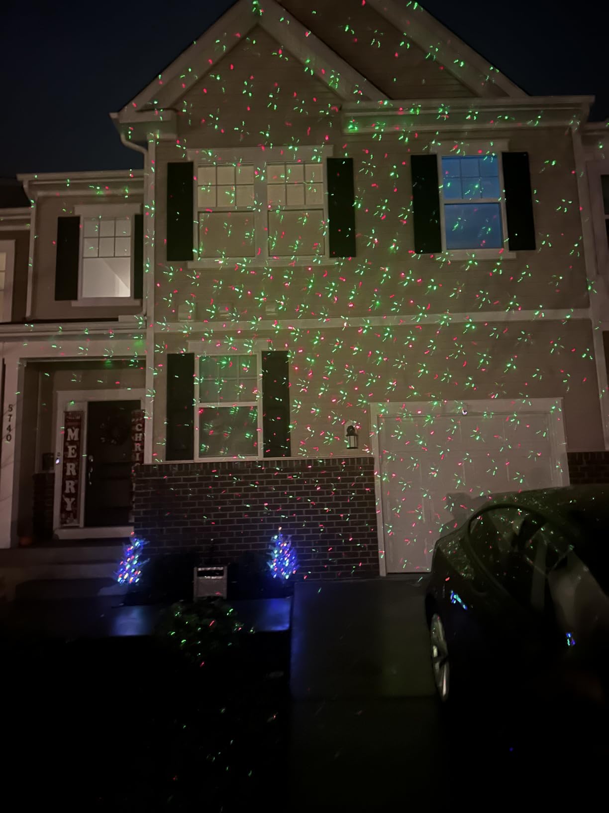 Star Shower Ultra 9 Outdoor Laser Light Show with Remote, AS SEEN ON TV, New 9 Unique Patterns, Showers Home w/Thousands of Lights, 3 Color Combinations, Up to 3200 Sq Ft customer photo 2
