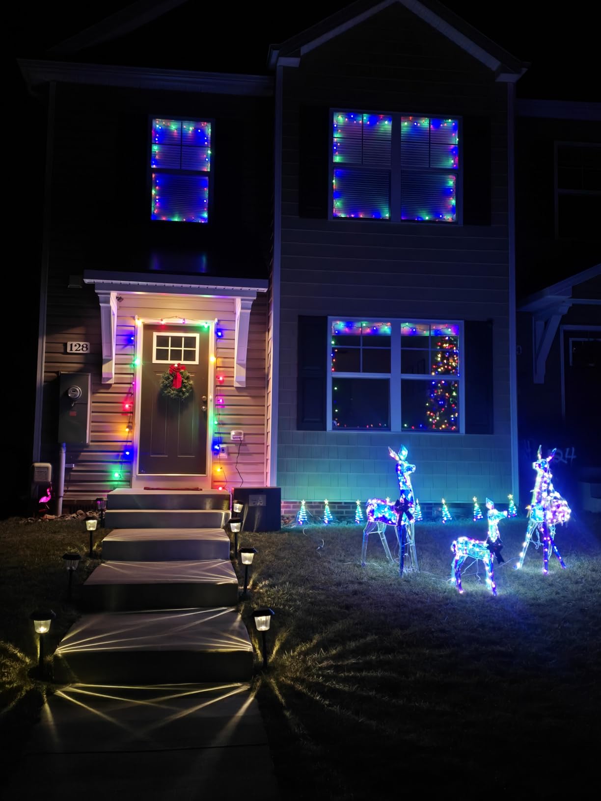 Vintage C9 LED Christmas Lights, 100 Feet C9 String Lights with 100 LED C9 Plastic Bulbs, Waterproof Connectable Lights for Christmas Tree Roofline Garden Patio Backyard Cafe Decor, Warm White customer photo 1
