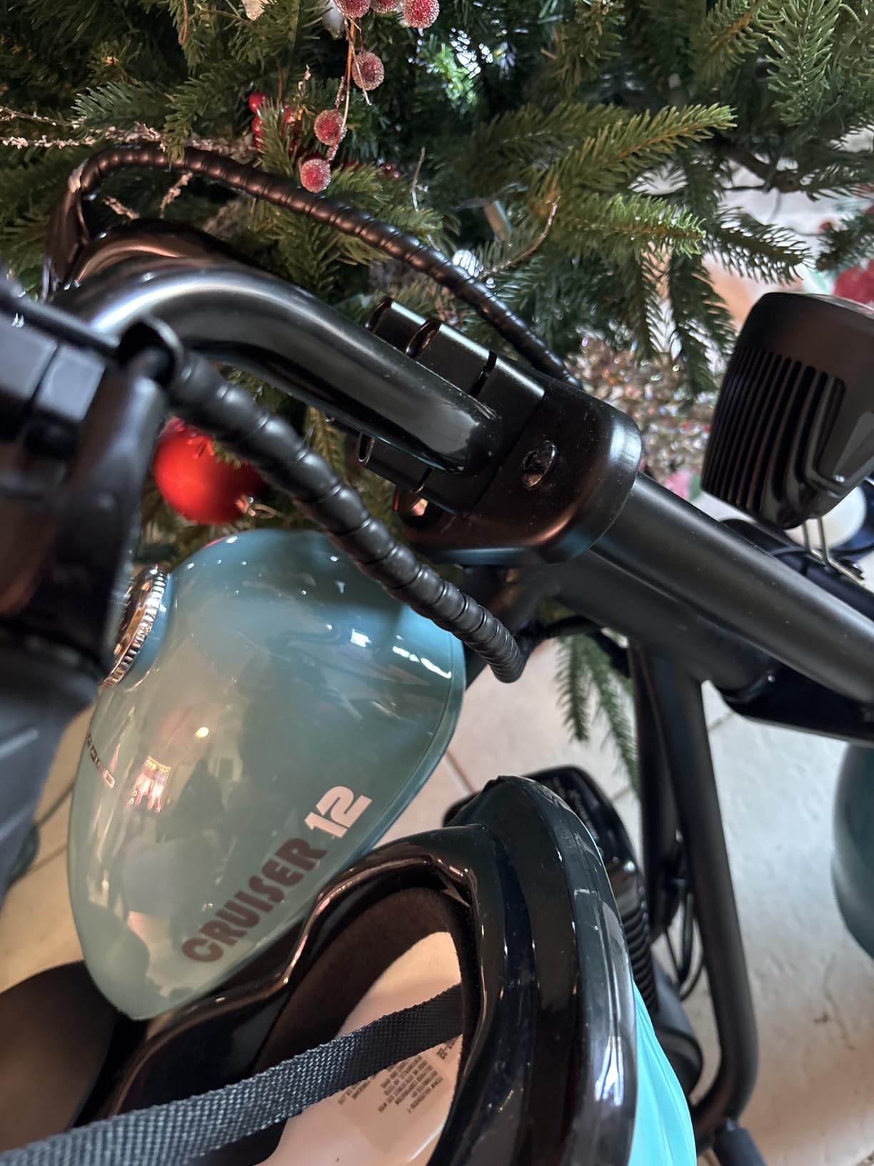 HYPER GOGO Cruiser 12 Plus - Kid's Motorbike (SMALT Blue) customer photo 2
