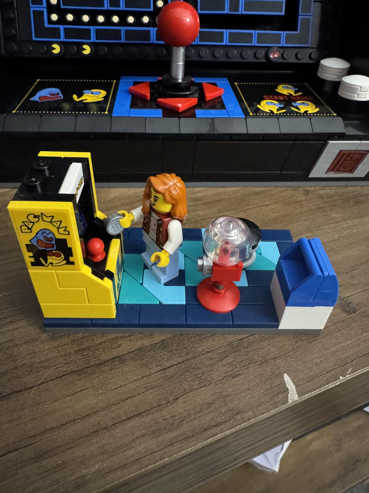LEGO Icons PAC-Man Arcade Building Sets for Adults - Collectible Office, Shelf, or Bedroom Decor - Gifts for Men & Women - W/Moving Handle to Recreate Game - 10323 customer photo 1