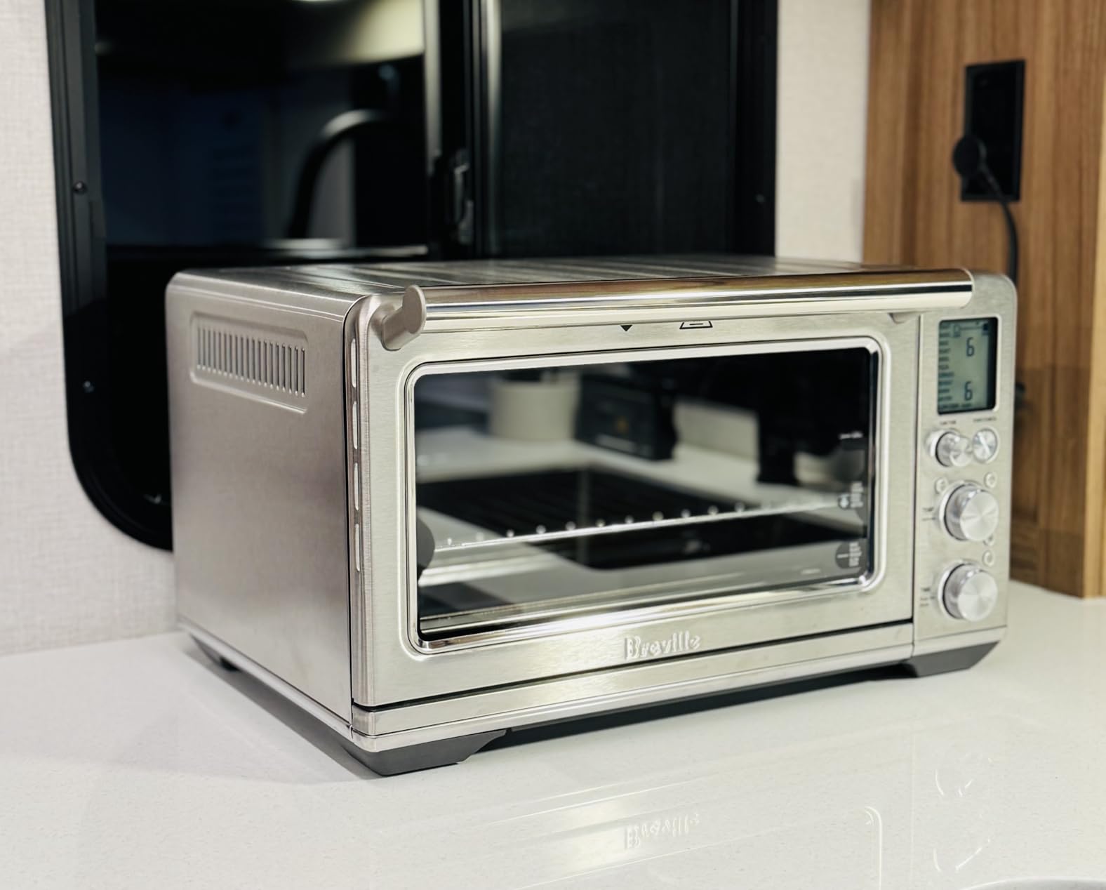 Breville BOV860OLT Smart Oven Air Fryer and Convection Oven, Olive Tapenade (The Toasted Metallics Collection) customer photo 2