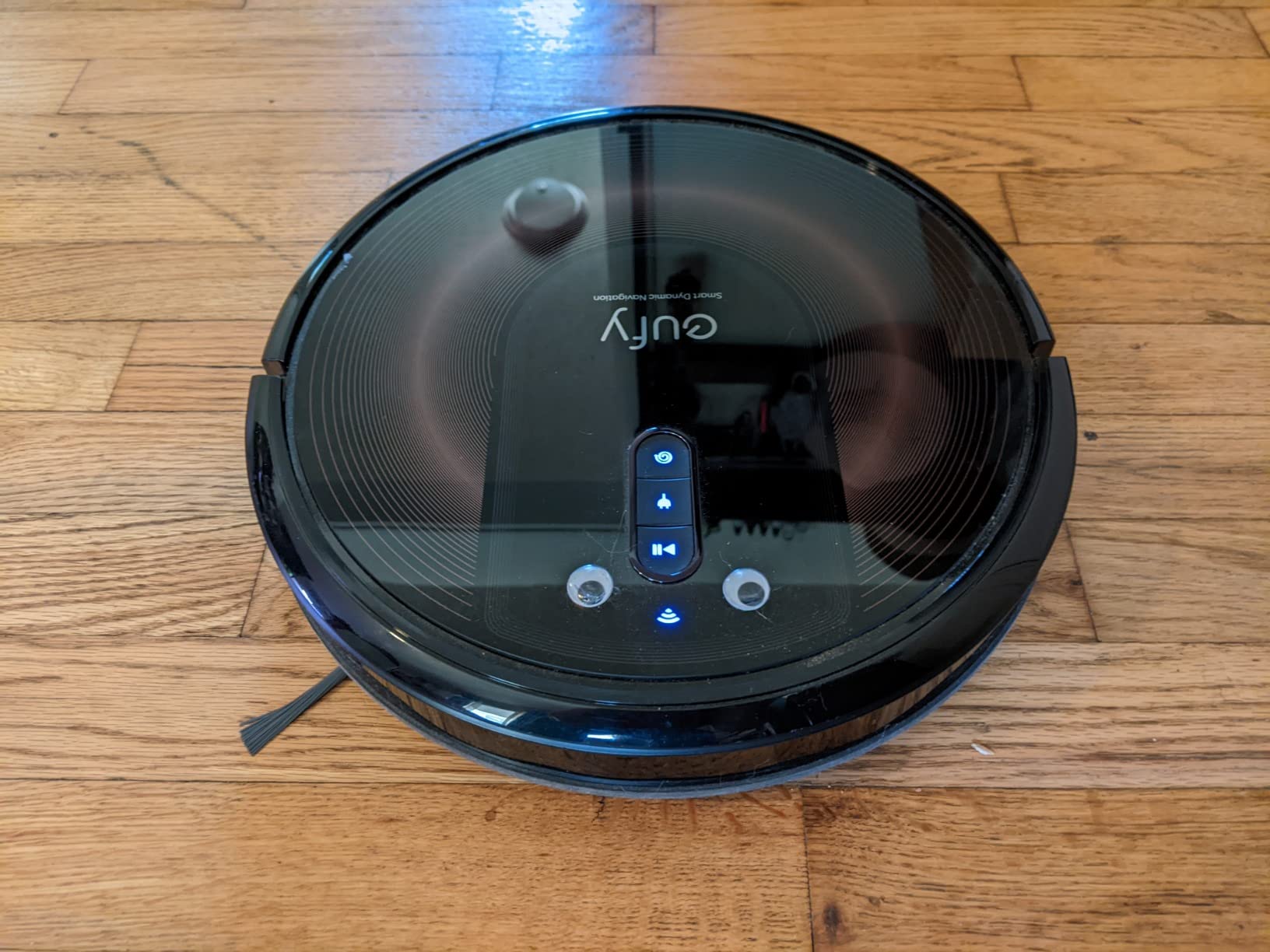 eufy X10 Pro Omni Robot Vacuum and Mop Combo, 8,000 Pa, Dual Mops with 12 mm Auto-Lift and Carpet Detection, AI Obstacle Avoidance, Auto Mop Washing&Drying, Self-Emptying, White customer photo 1