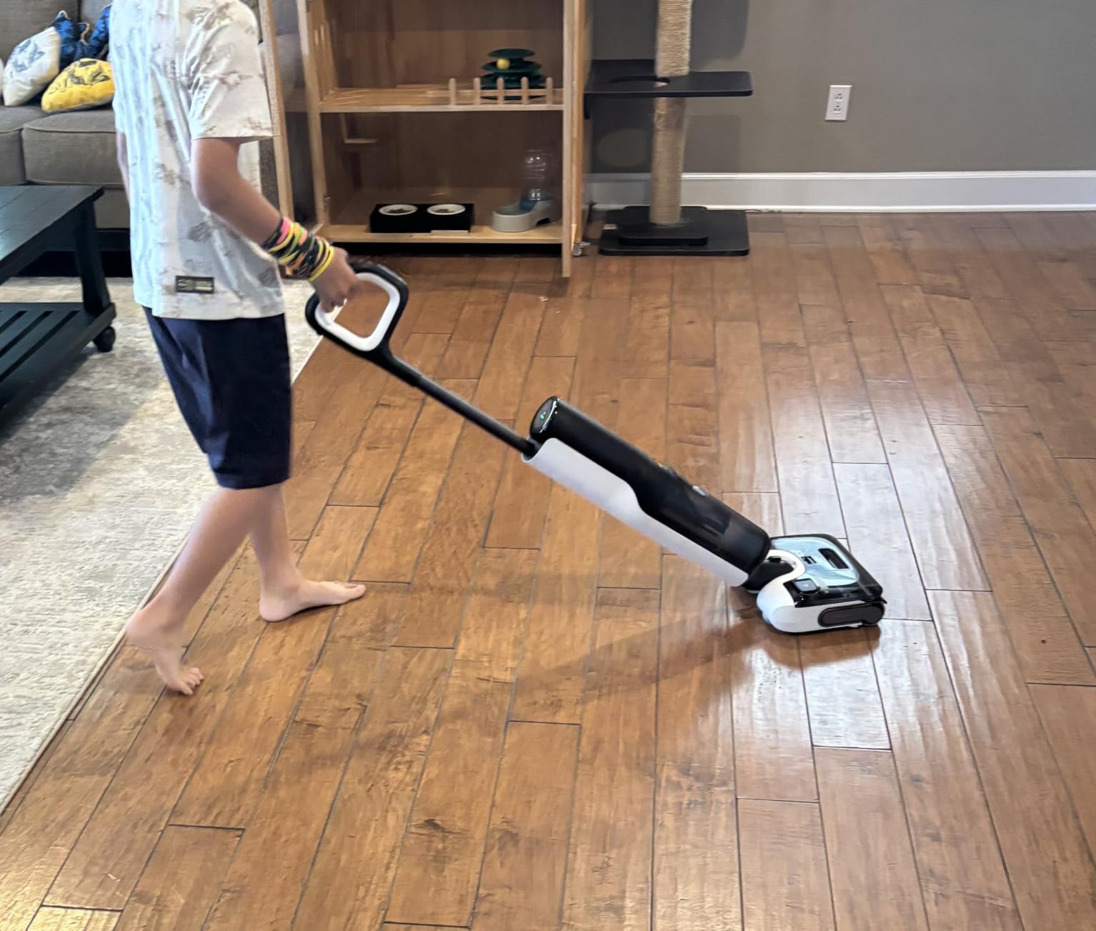 Roborock F25 XT Wet Dry Vacuum Cleaner, Cordless Vacuum Mop All in One for Hard Floor, 20000Pa Hardwood Floor Cleaner with Zero Tangle, 194F Hot Air Flash Drying Electric Mop, 180 Degree Lie Flat, WiFi customer photo 2