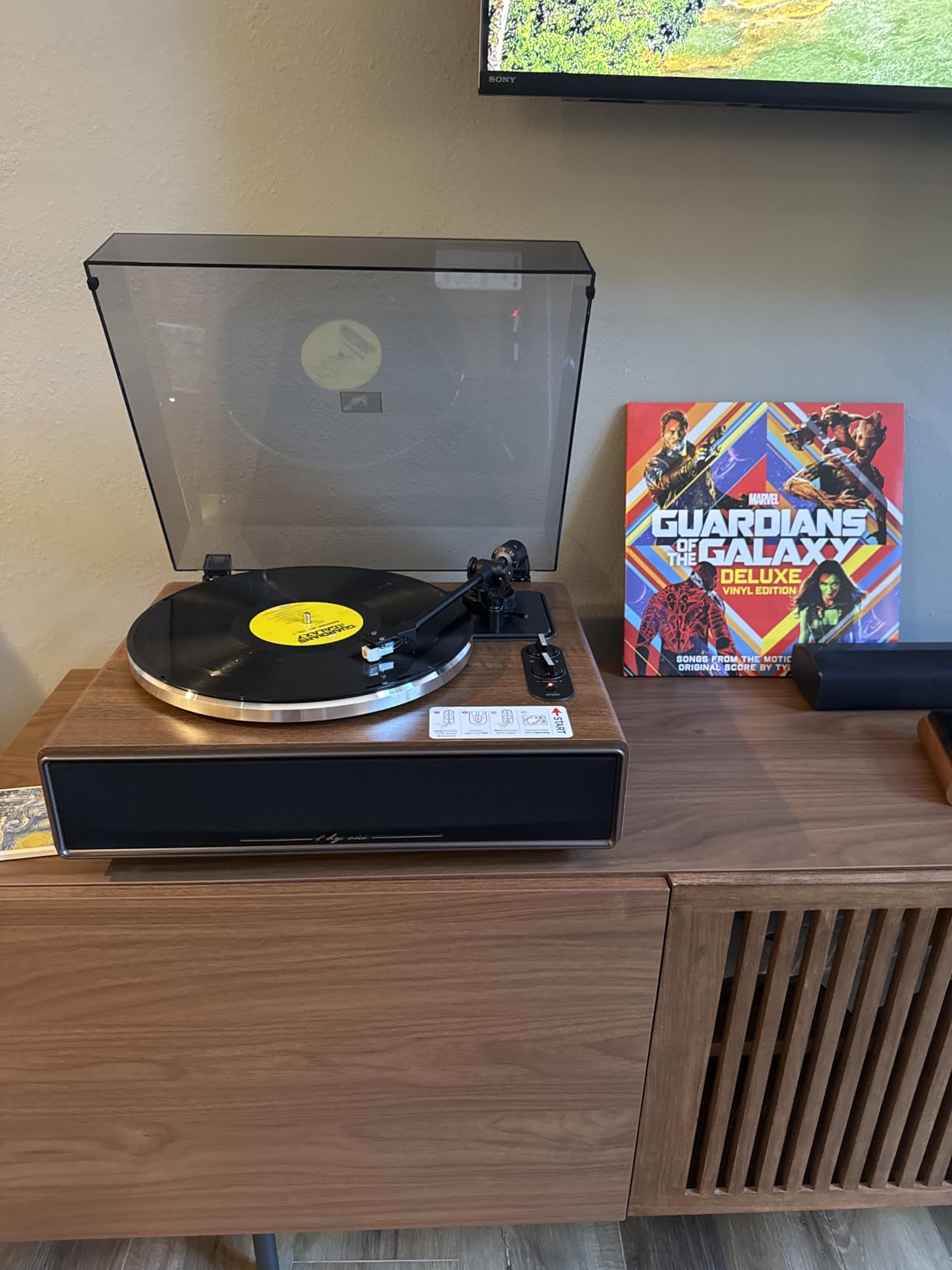1 BY ONE High Fidelity All-in-One Record Player, Vinyl Turntable with Built-in Speakers, Magnetic AT-3600L Cartridge, RCA Line Out, Belt-Drive Stereo Turntable customer photo 1