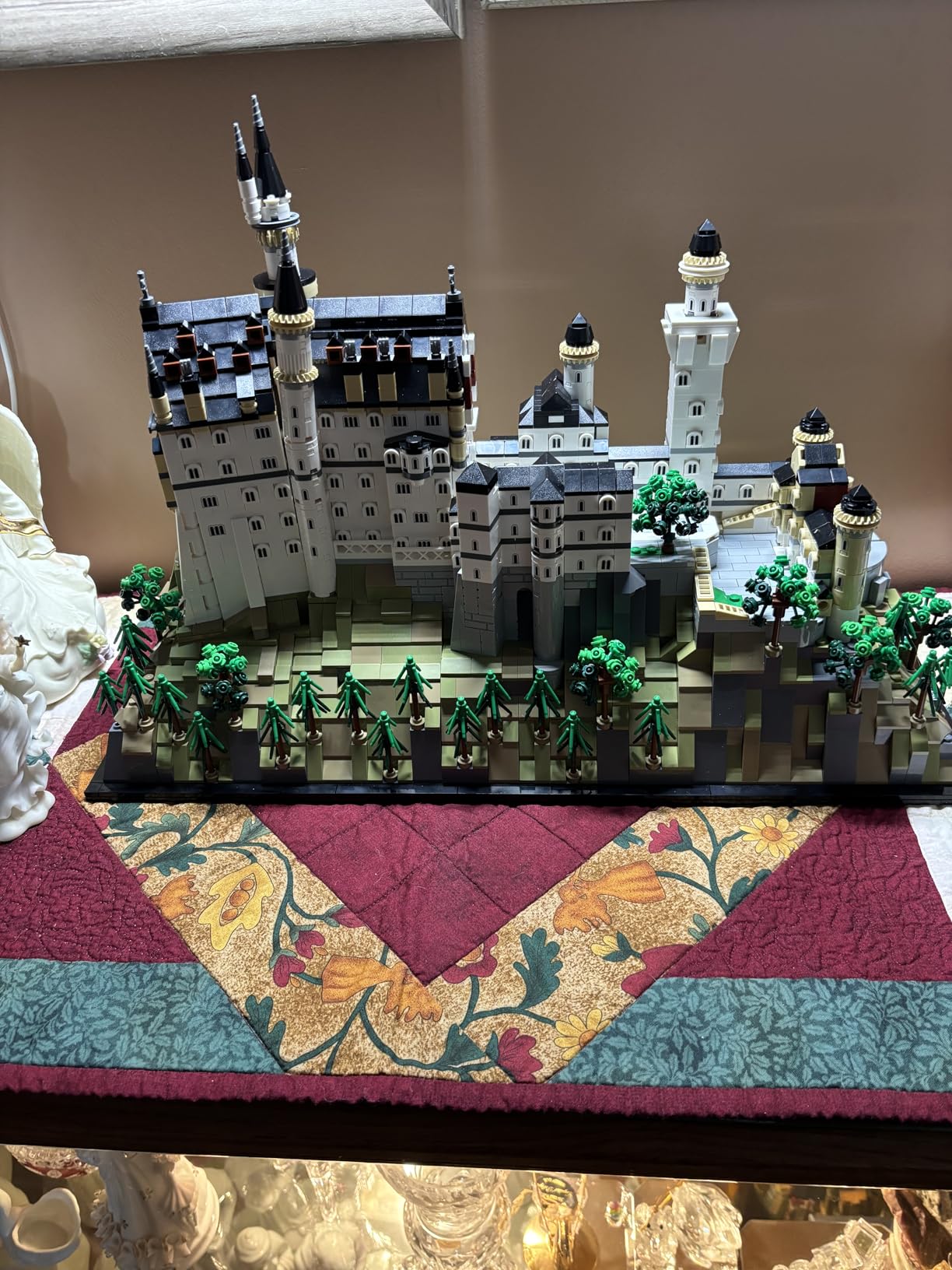 LEGO Architecture Neuschwanstein Castle Building Set 21063 - Collectible Bavarian Castle Model Kit for Arts & Crafts - Building Blocks for Adults, Ages 18+ - Gifts for Men and Women customer photo 1