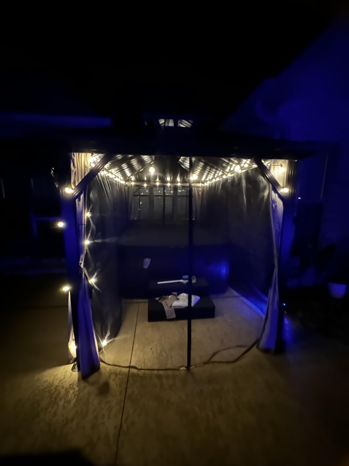 Brightown 108FT 52LED Solar String Lights Outdoor with Remote & USB Port, Shatterproof Bulbs, Dimmable & Timable, 3 Modes, Patio Lights Solar Powered with Mount Clips for Camping Backyard Garden Decor customer photo 1