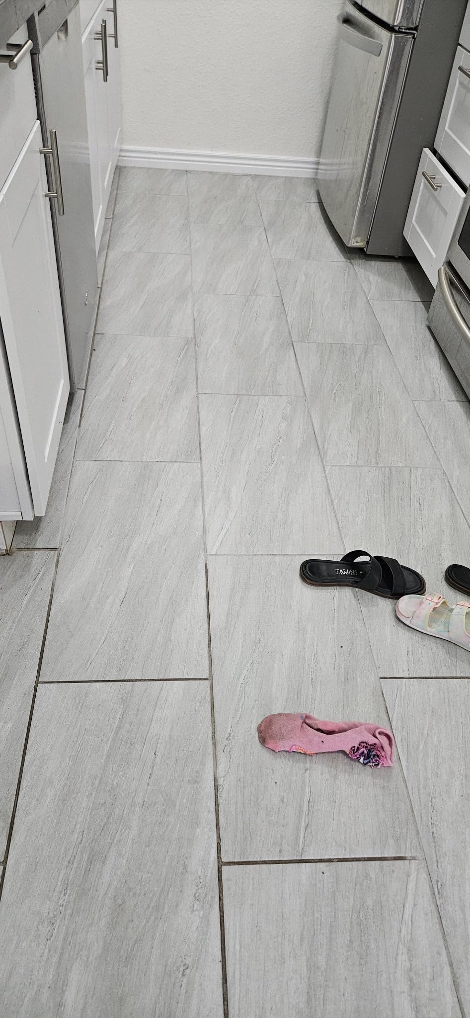 Electric Stand-Up Grout Cleaner Machine - Compact Lightweight Floor Scrubber for Tile, Bathroom & Kitchen Grout Lines | Easy-to-Use Deep Cleaner for Ceramic & Porcelain Tile Floors (Small) customer photo 1