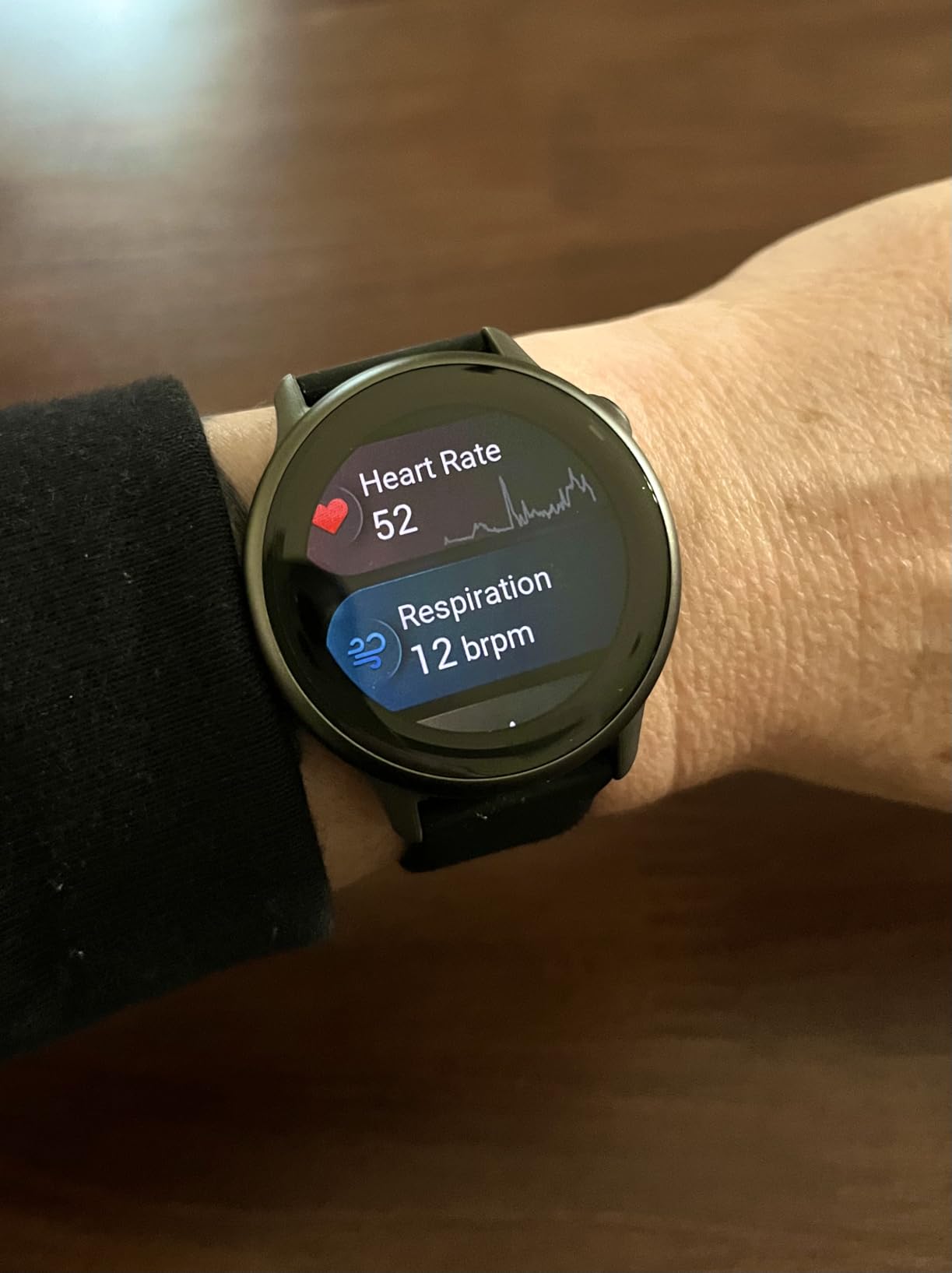 Garmin vivoactive 6, Health and Fitness GPS Smartwatch, AMOLED Display, Up to 11 Days of Battery, Slate with Black Band customer photo 1