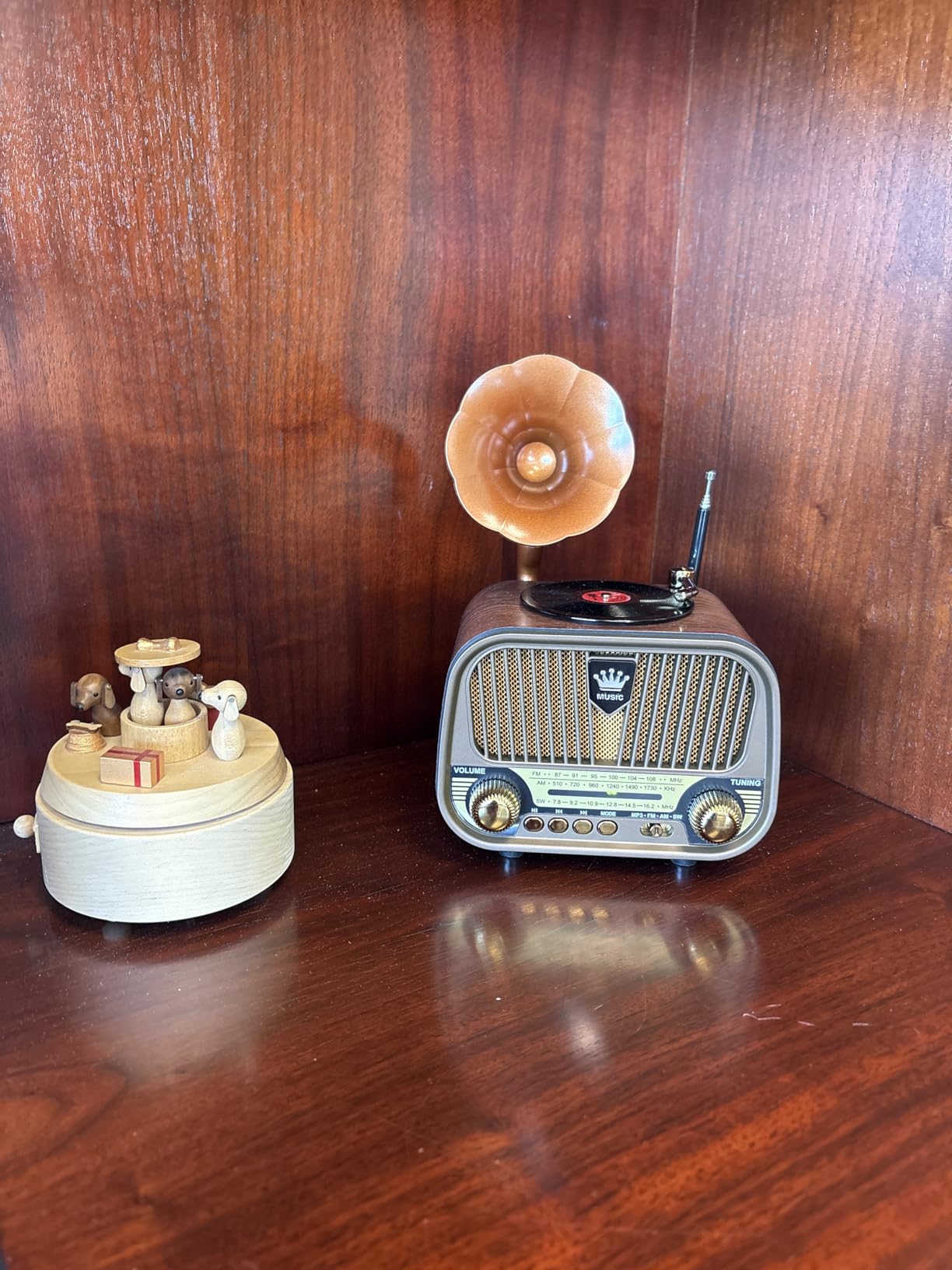 PRUNUS J-190 Retro Radio AM FM SW Bluetooth, Portable Vintage Transistor Radio with Best Sound, USB-C Rechargeable, Rotary Knob, Great Gifts for Mom Seniors (2026 Update) customer photo 2