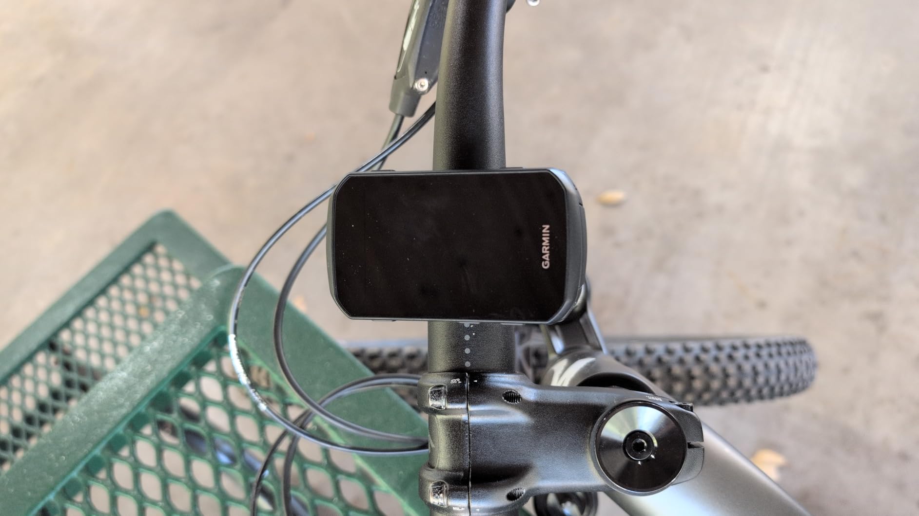 Garmin Edge 550, Compact GPS Cycling Computer, Vivid Color Display, Bike-Specific Mapping, Advanced Training and Performance Insights customer photo 1