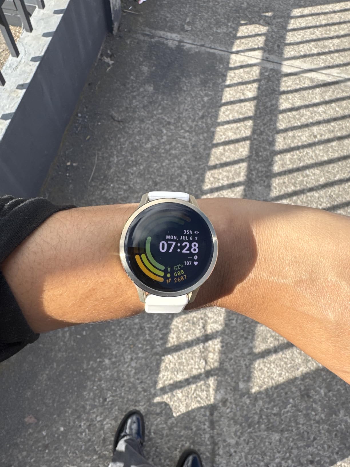 Garmin Venu 4, Advanced Fitness Smartwatch, 45mm, Black Silicone | 24/7 Health Monitoring, Advanced Sleep Tracking, Health Status, 80+ Preloaded Sports Apps, Built-In Flashlight customer photo 2