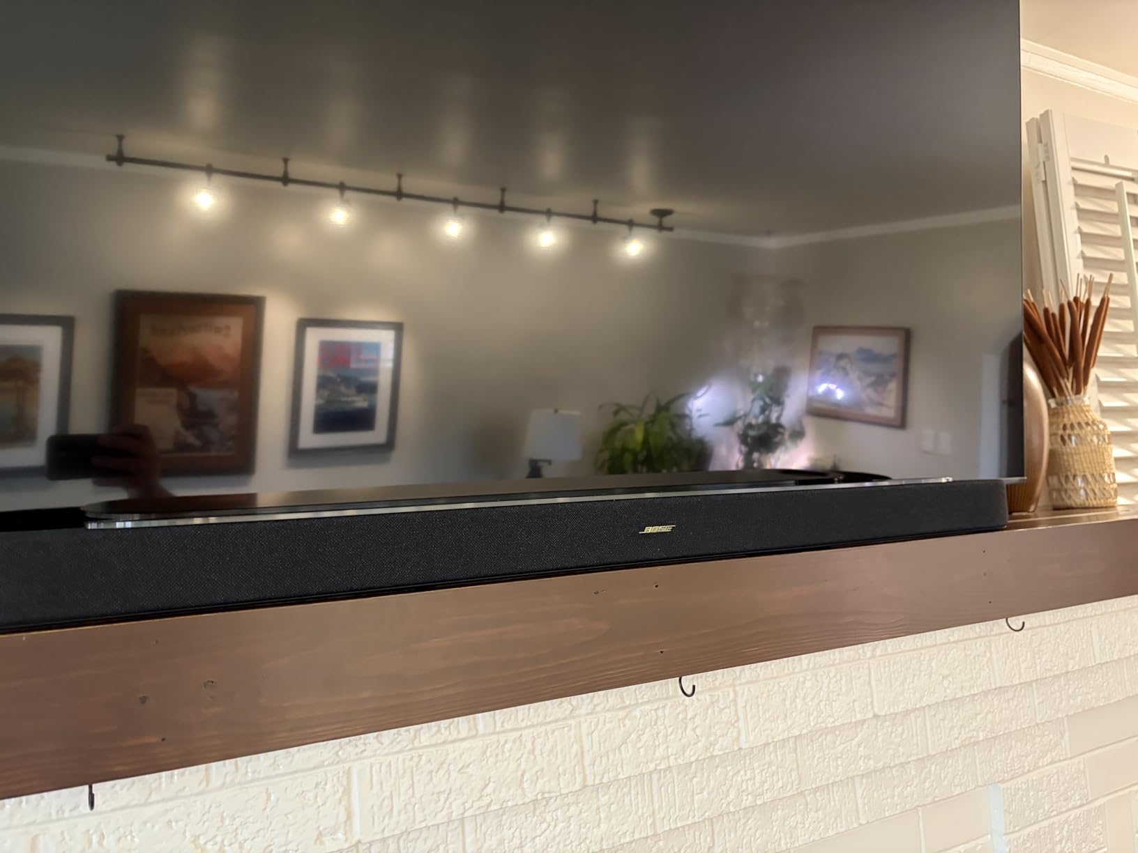 Bose New Lifestyle Ultra Soundbar, Wireless Home Soundbar for TV with Dolby Atmos, Surround Sound, Black customer photo 2
