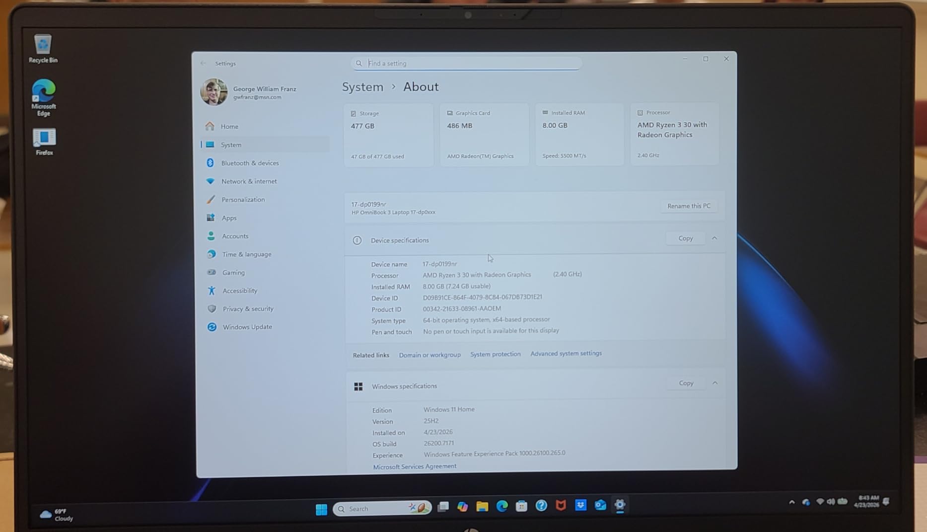 OmniBook 3 17.3 inch Laptop PC, FHD Display, AMD Ryzen 3 30, 8 GB RAM, 512 GB SSD, AMD Radeon 610M Graphics, Windows 11 Home, Mica Silver, 17-dp0199nr customer photo 2