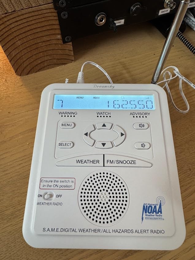 DreamSky Weather Radio NOAA Emergency Alert with FM Radio - S.A.M.E. Localized County Code Programming, 80+ Emergency Alerts, 3 Alert Tones, Plug in Radios for Home with Battery Backup, Alarm Clock customer photo 2