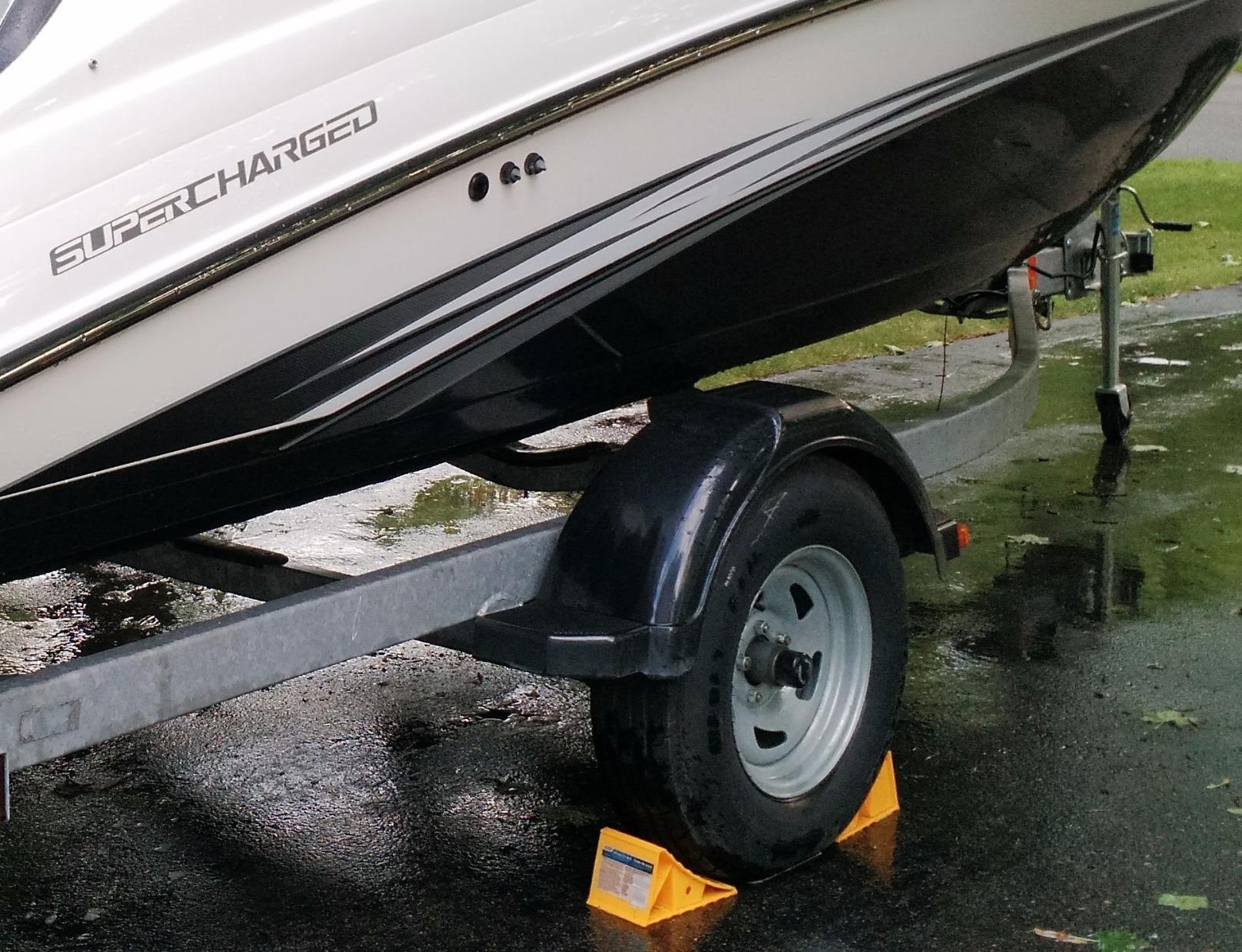 Camco Standard Wheel Chock for Trailers & RVs - Heavy Duty Trailer Wheel Chock Constructed of Durable Plastic w/UV inhibitors - for Use w/Tires Up to 26-inches - Re-Hitch in Confidence - 44412 customer photo 1