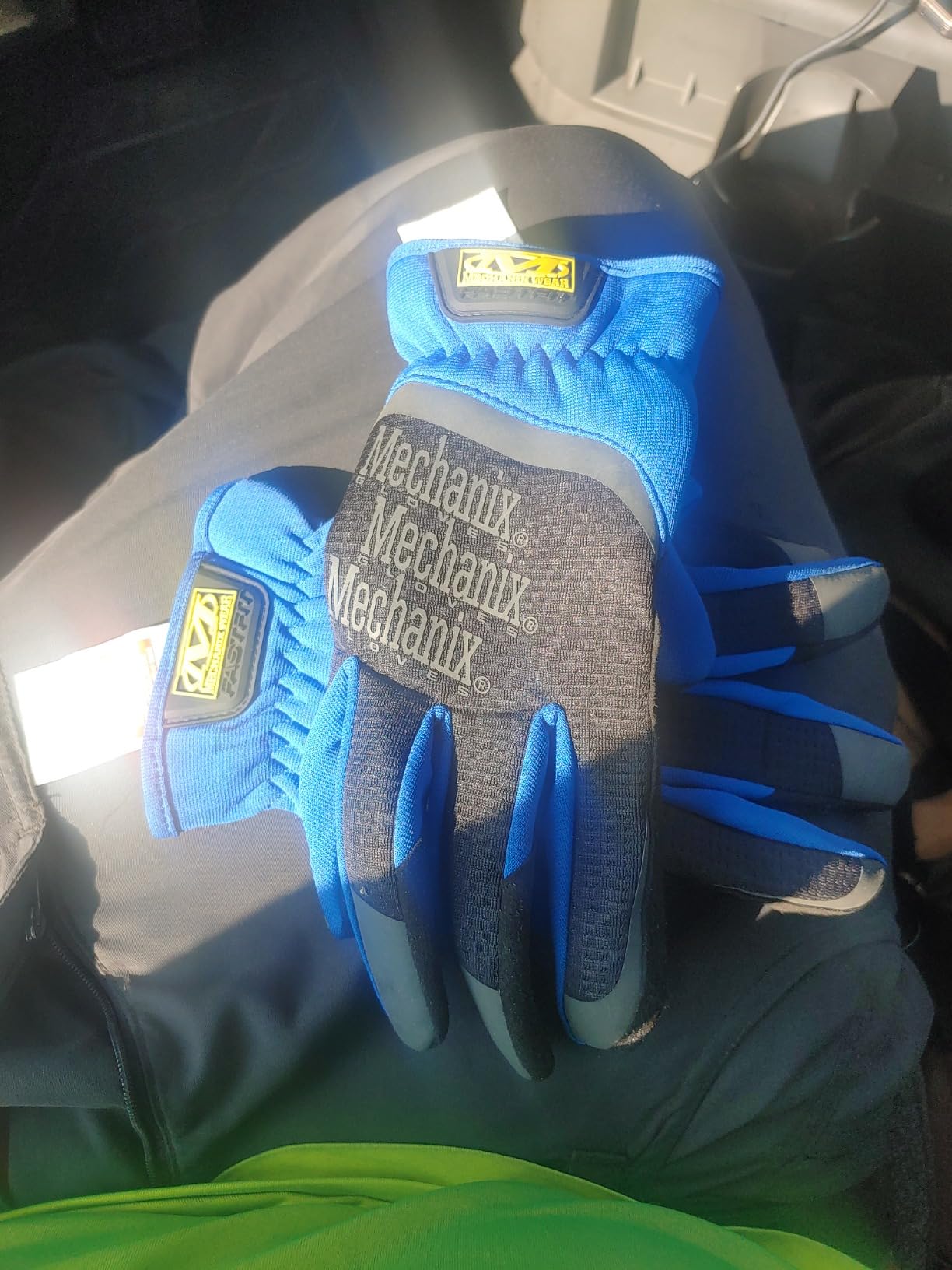 Mechanix Wear: FastFit Work Glove with Elastic Cuff for Secure Fit, Performance Gloves for Multi-purpose Use customer photo 2