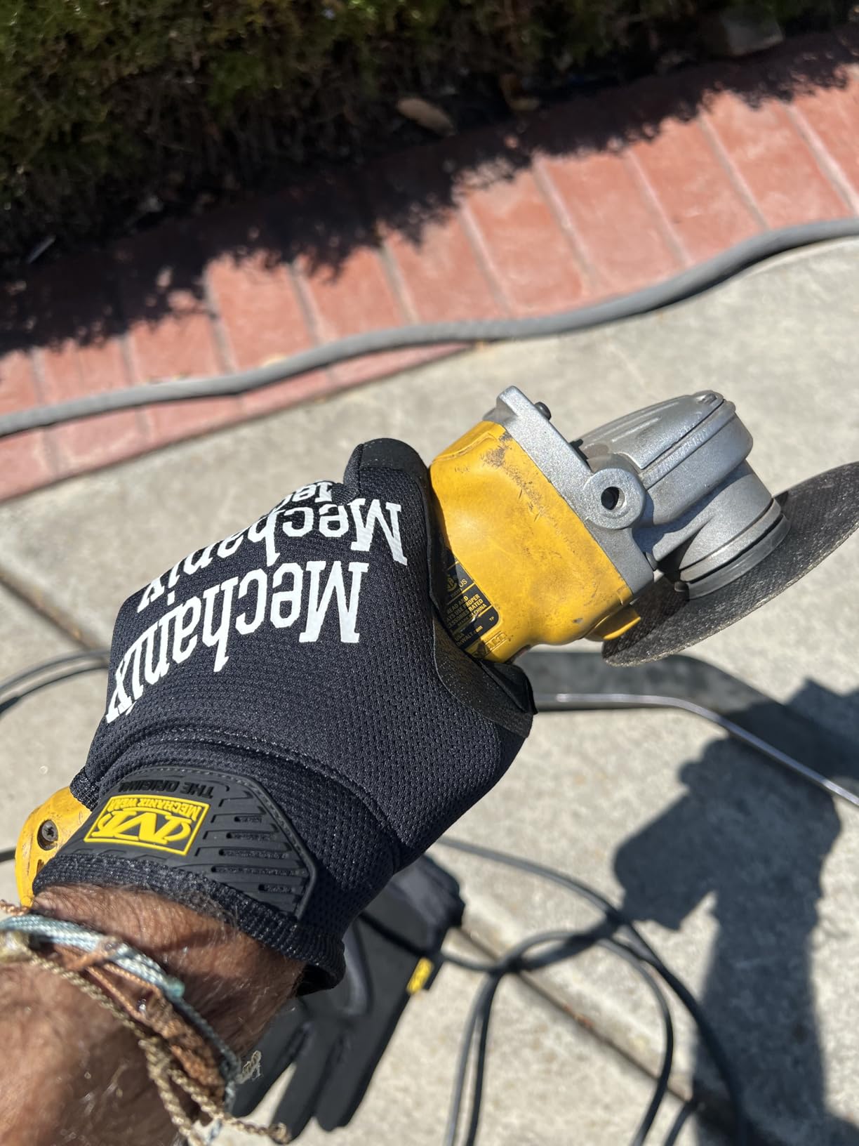 Mechanix Wear Original Touchscreen Work Gloves, Large, Black | Multi-Purpose Outdoor Gloves with Secure Fit, Machine Washable & Breathable Design for All-Day Comfort customer photo 2