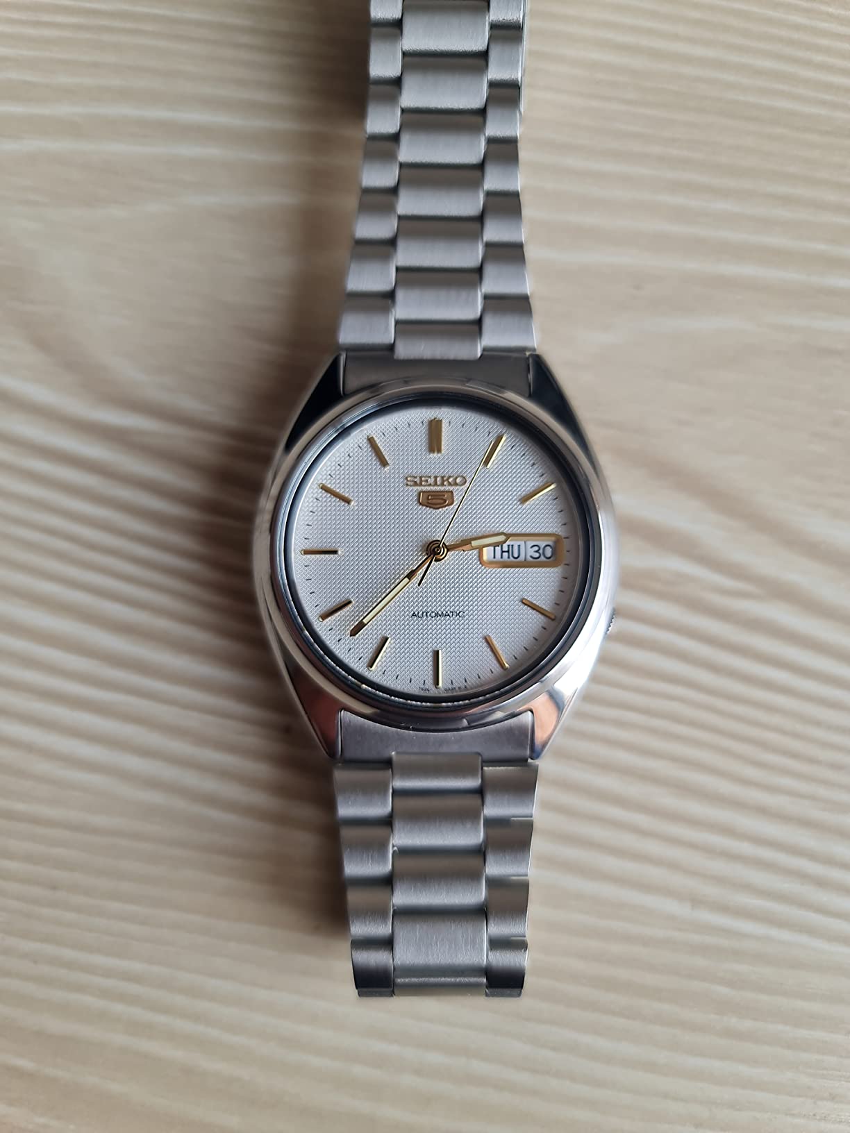 Seiko Men's SNXG47 Seiko 5 Automatic White Dial Stainless Steel Watch customer photo 2